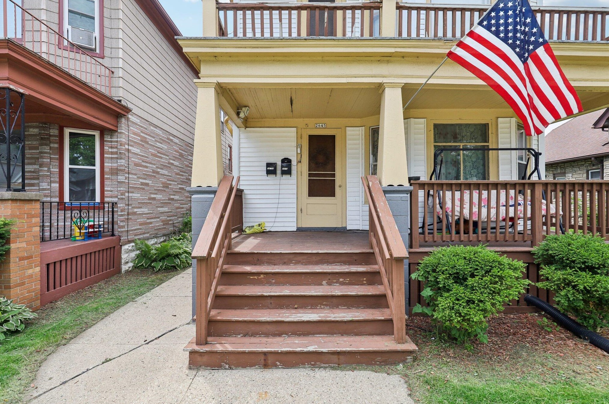 2645 14th St, Milwaukee WI  53215-3307 exterior