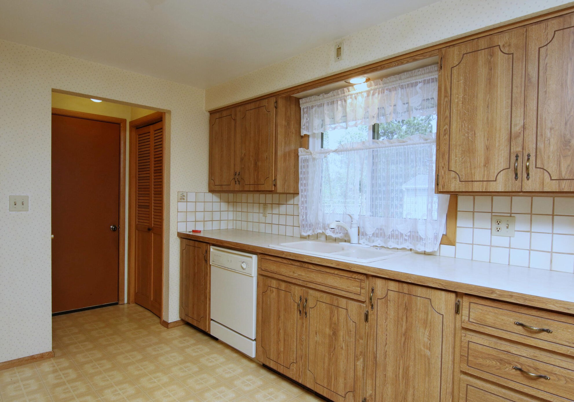 3631 19th St, Sheboygan, WI 53083-2840