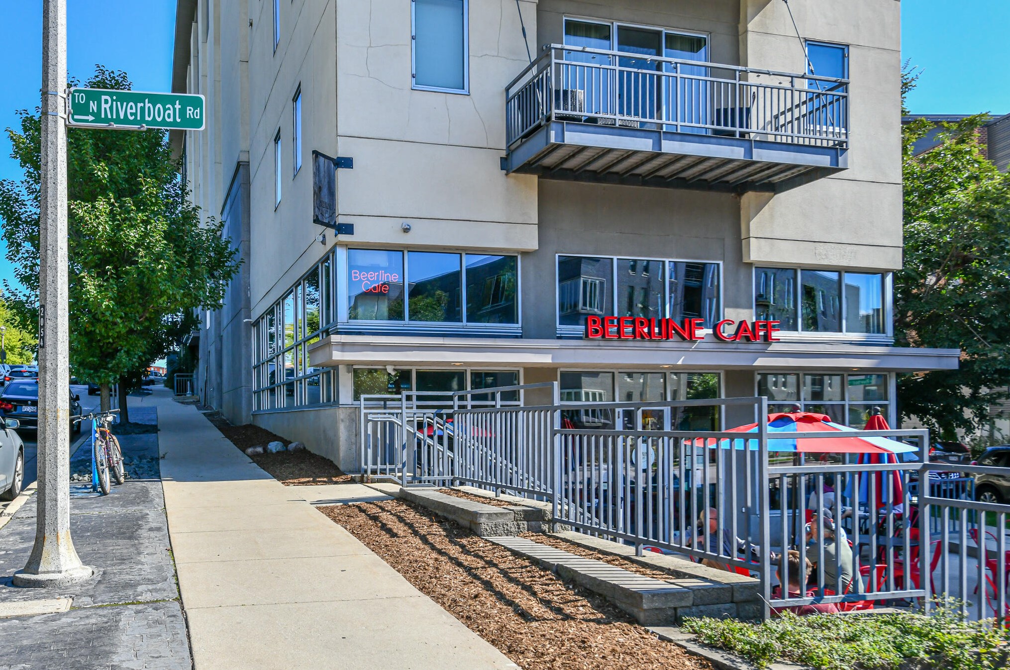 2080 Commerce St, Milwaukee WI  53212-3479 exterior