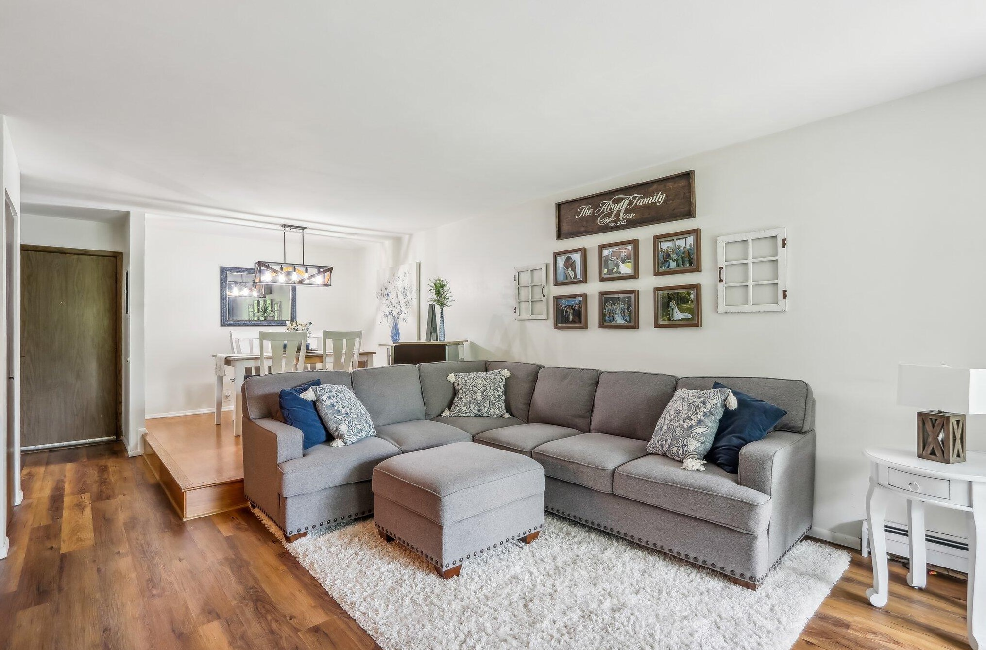 6100 W Stonehedge Dr #147, Milwaukee, WI 53220