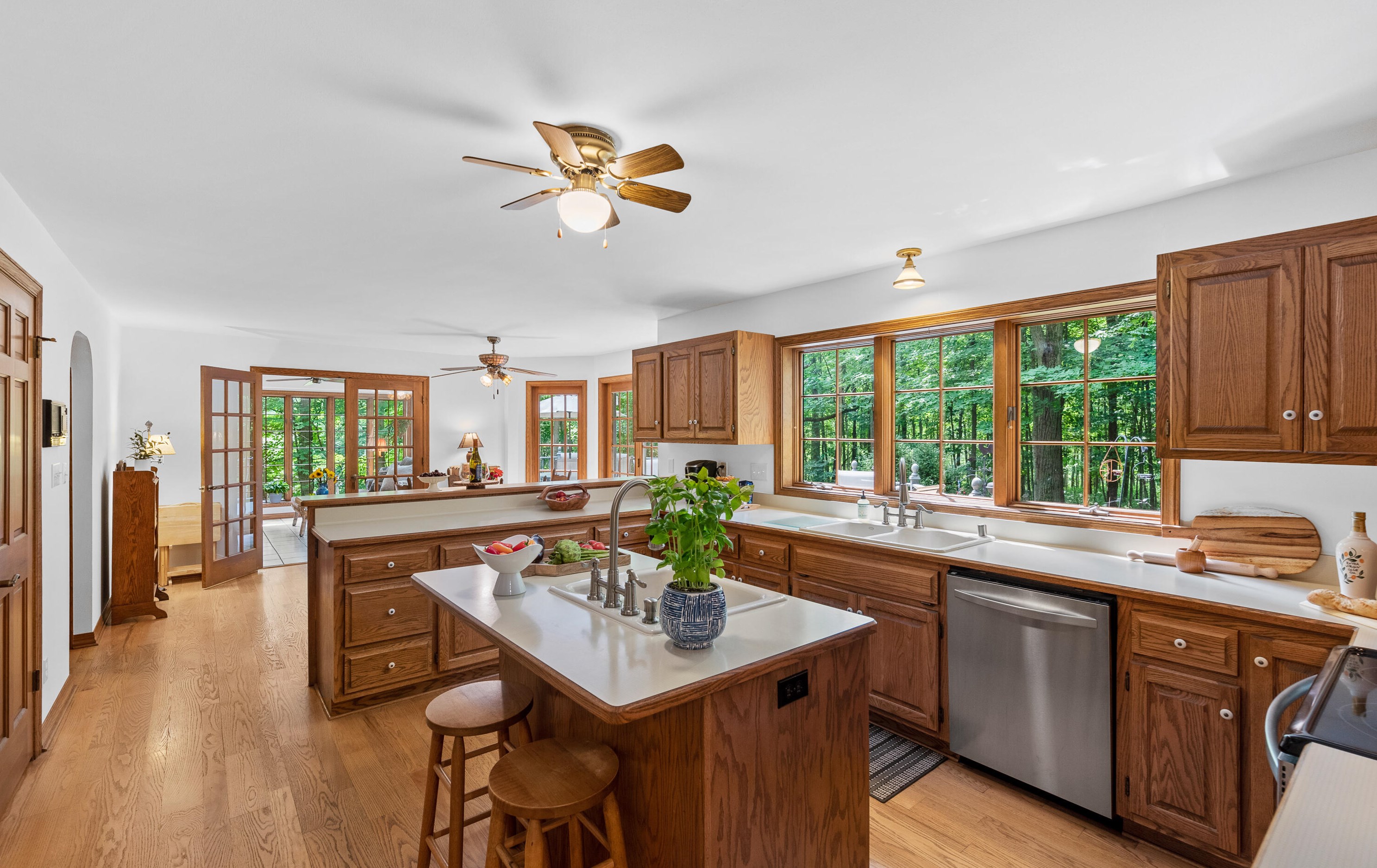 8056 S 66th Ct, Hales Corners, WI 53132