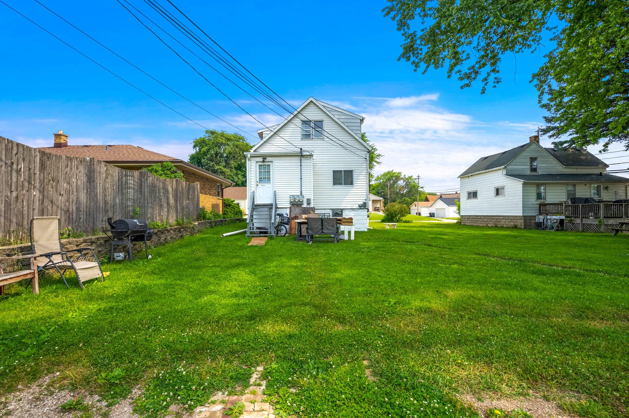 1713 Maple St, South Milwaukee, WI 53172