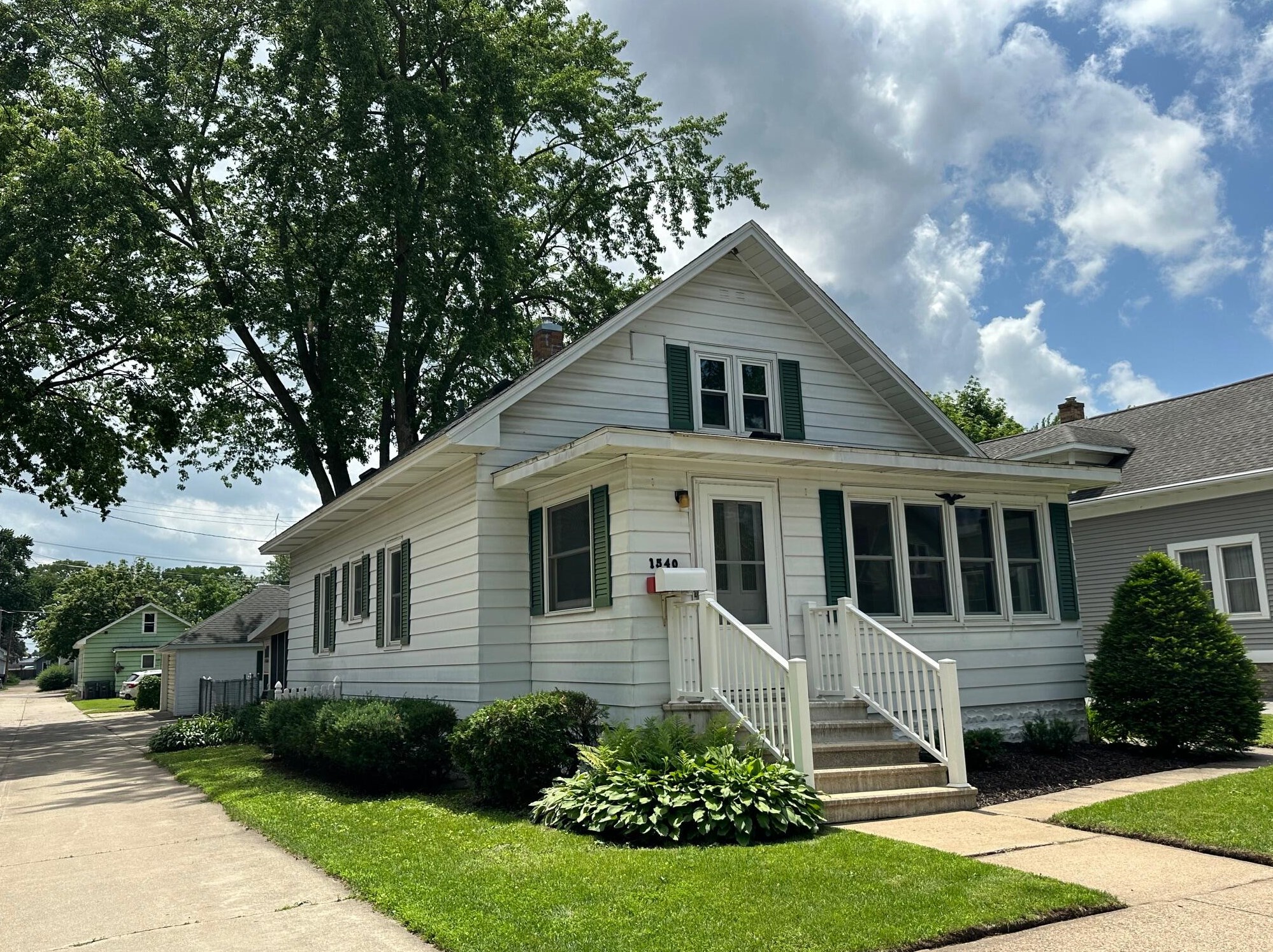 1540 Farnam St, La Crosse, WI 54601