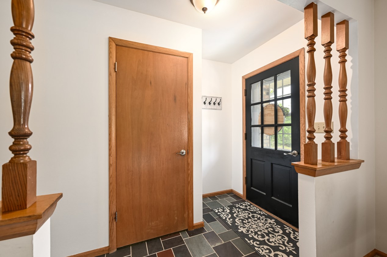 10659 Bridge St, Cedarburg, WI 53012