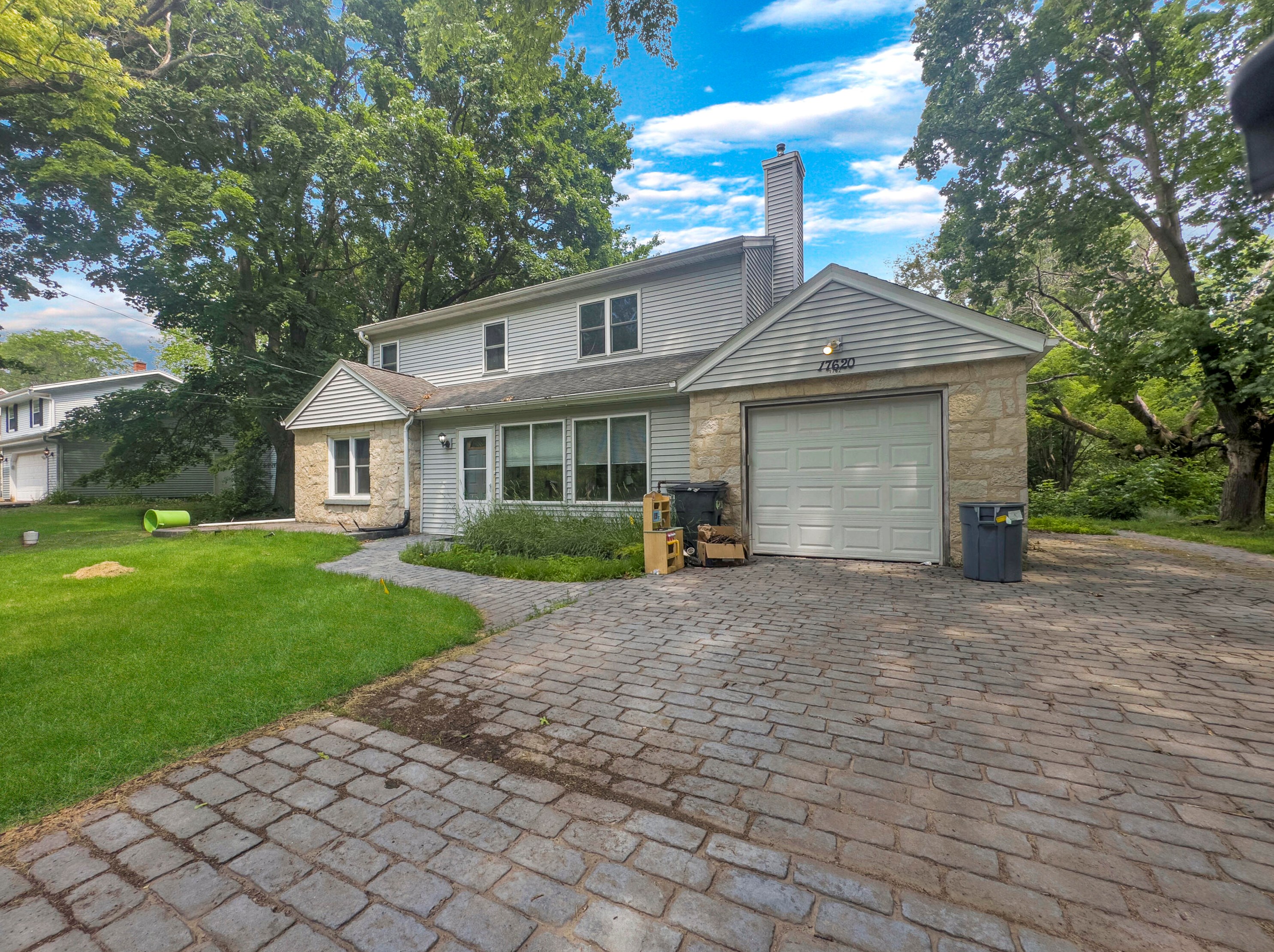 17620 Bolter Ln, Brookfield, WI 53045