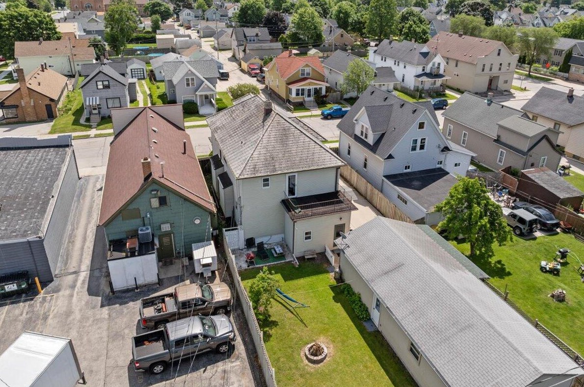1712 12th St, Sheboygan, WI 53081-2508