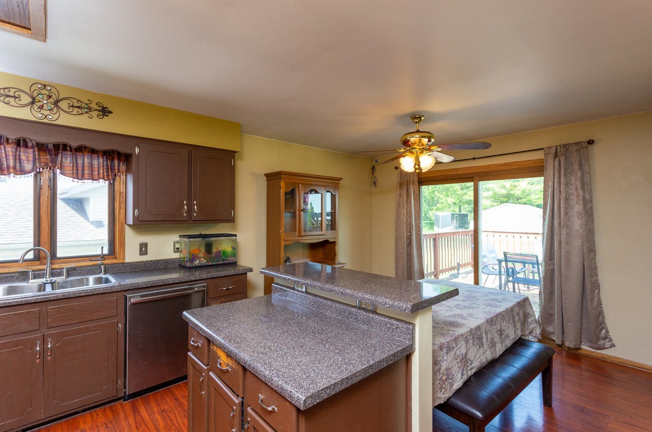 1506 Indiana Ave, West Bend, WI 53095-5185