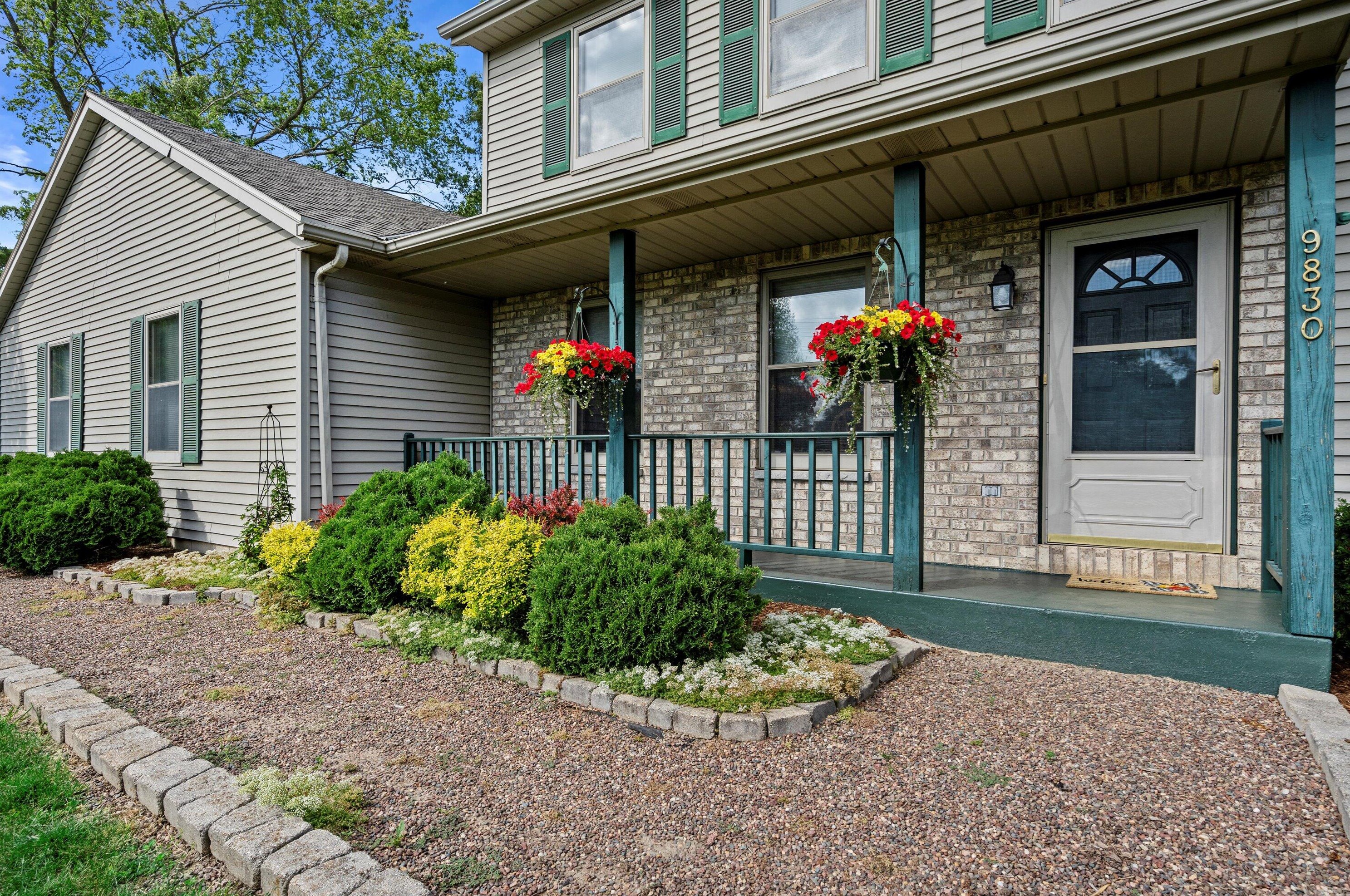 9830 W Elm Leaf Ln, Hales Corners, WI 53132