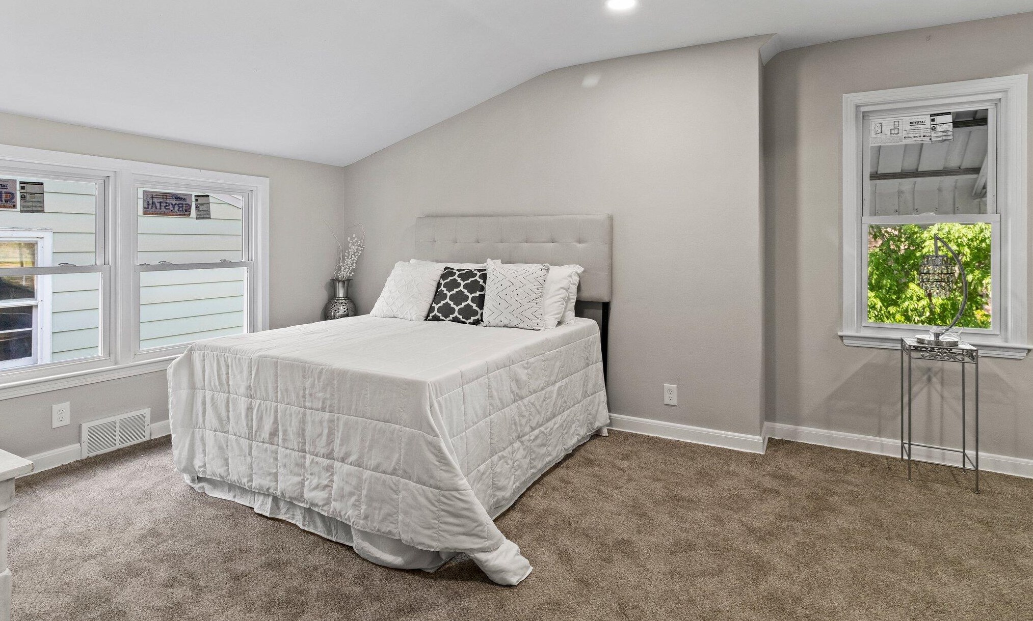 3734 88, Milwaukee WI 53222-2705 exterior