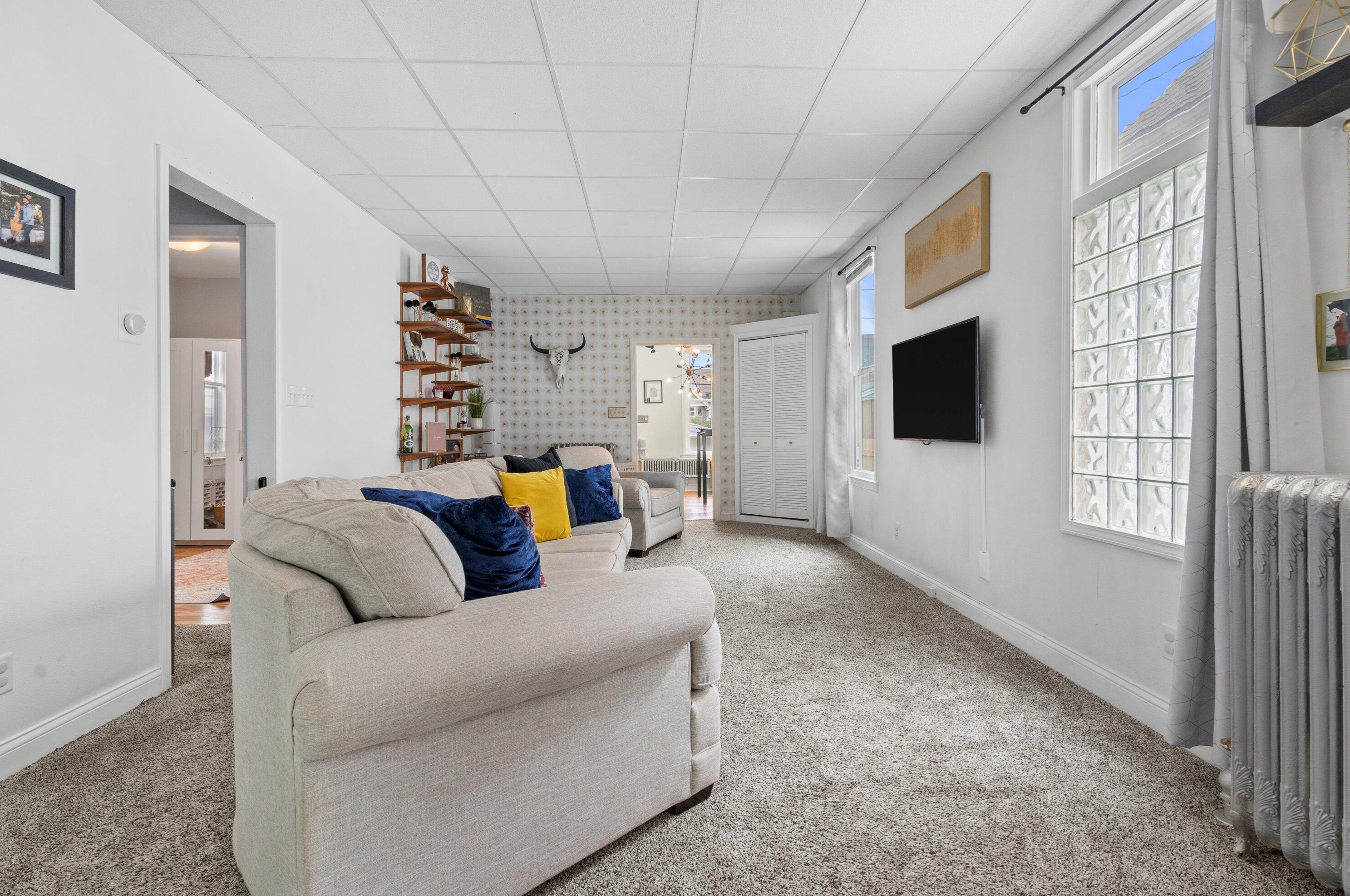 3320 Bartlett Ave, Milwaukee WI  53211-3024 exterior