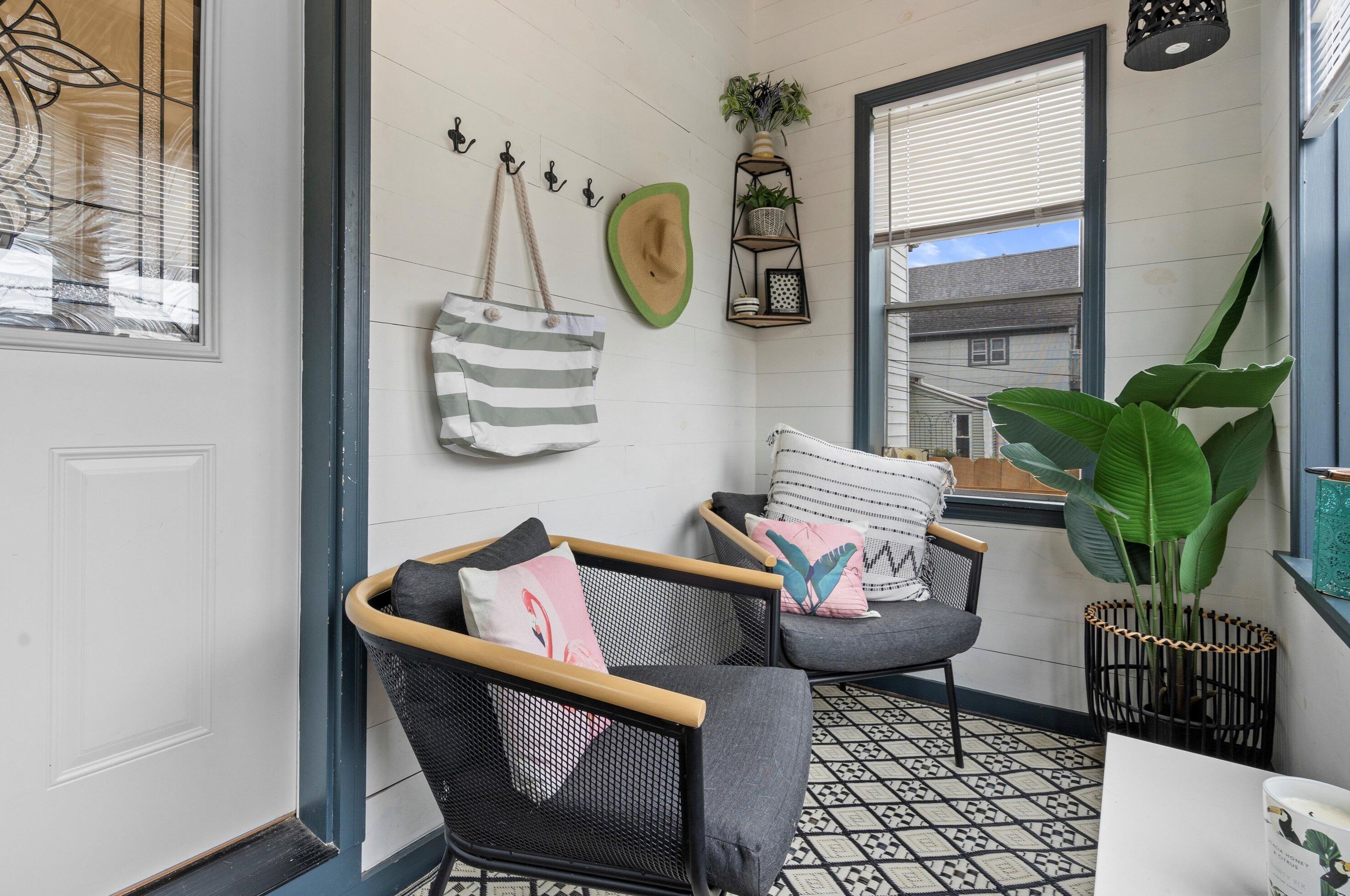 3320 Bartlett Ave, Milwaukee WI  53211-3024 exterior