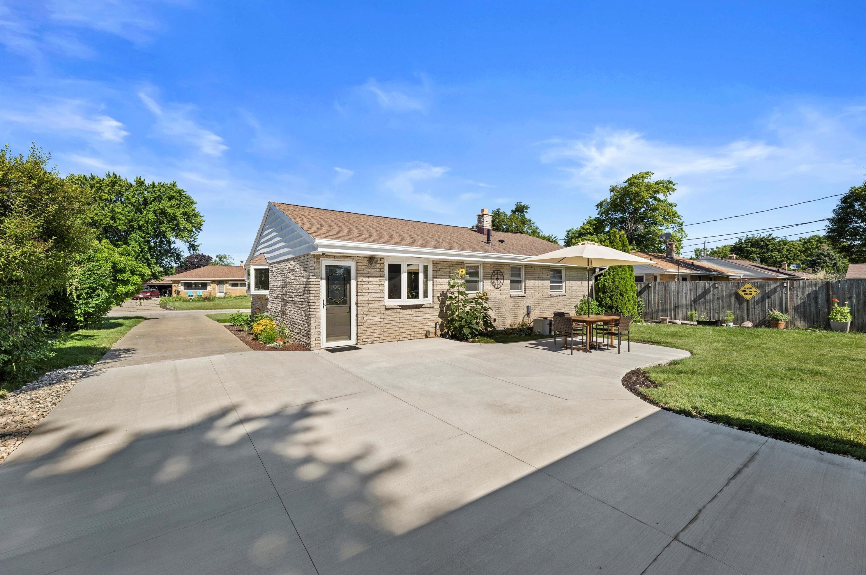 4444 64th St, Milwaukee WI  53220-3418 exterior