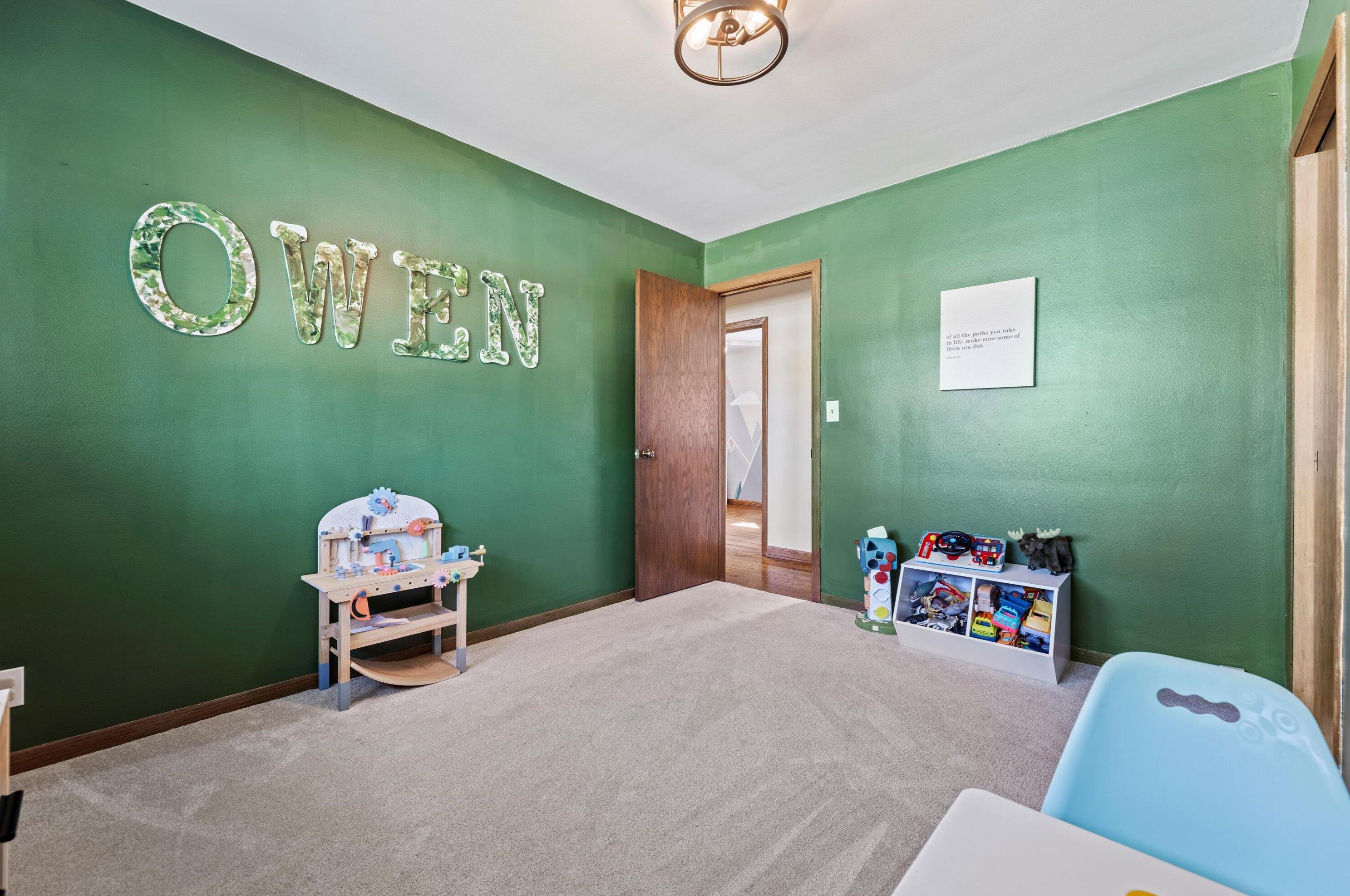 4444 64th St, Milwaukee WI  53220-3418 exterior