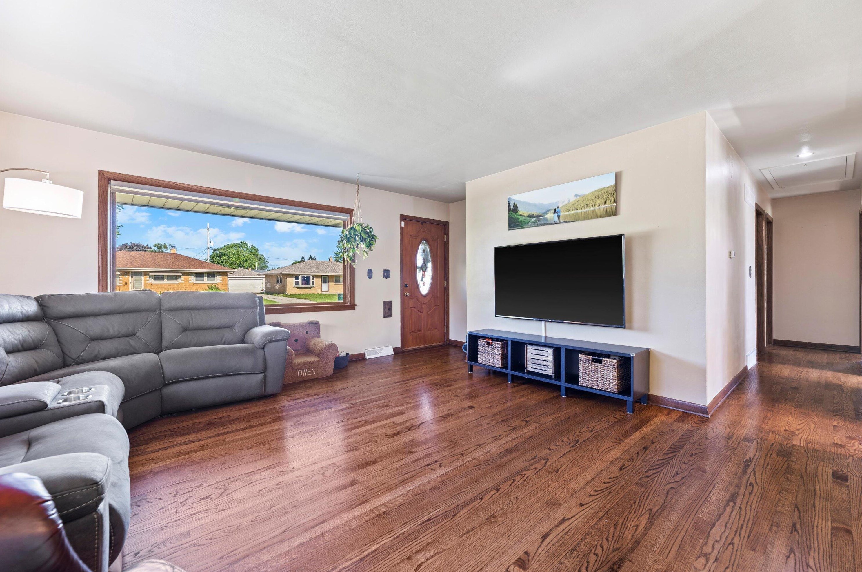 4444 64th St, Milwaukee WI  53220-3418 exterior