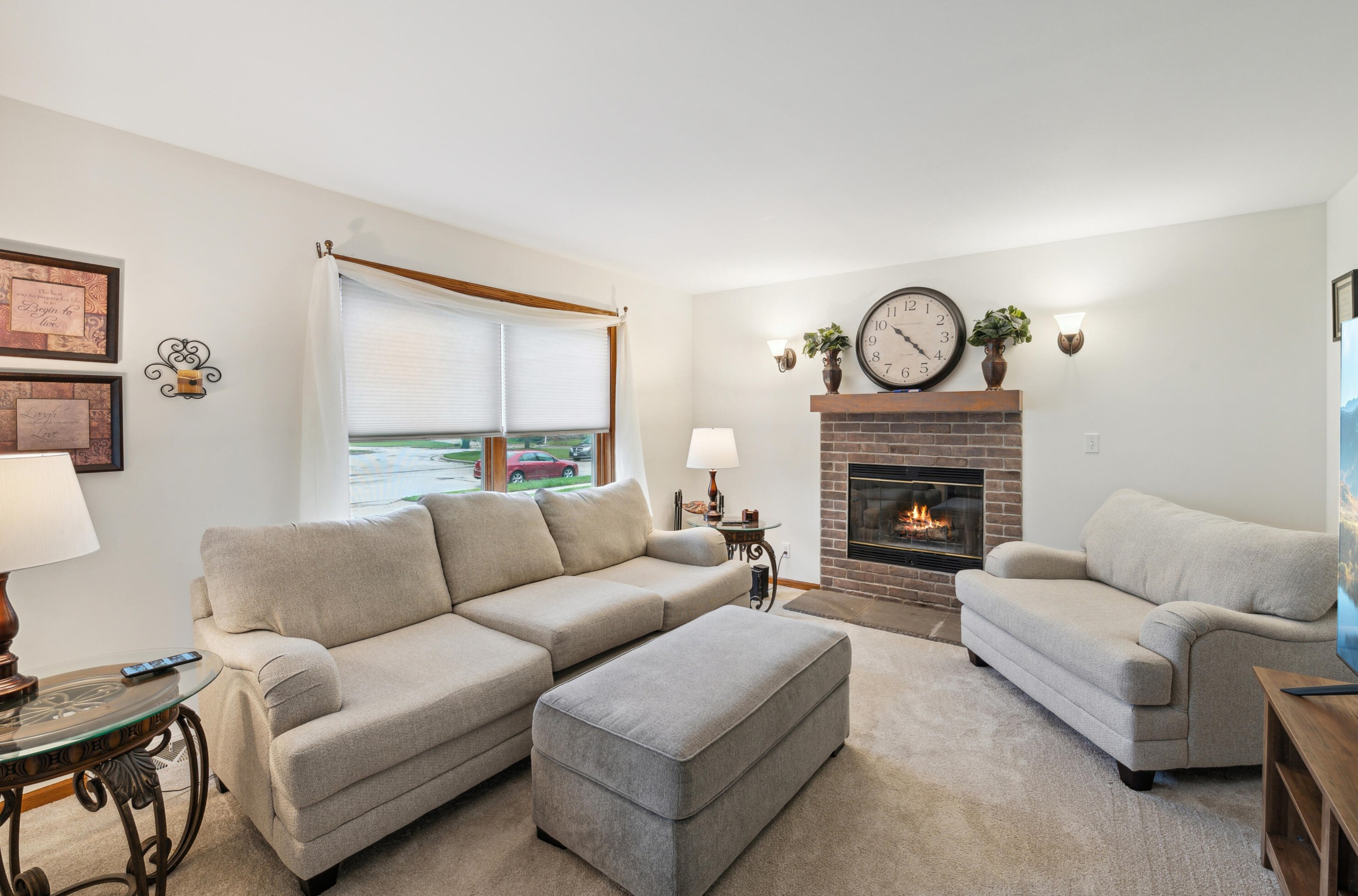 695 N Dries St, Saukville, WI 53080