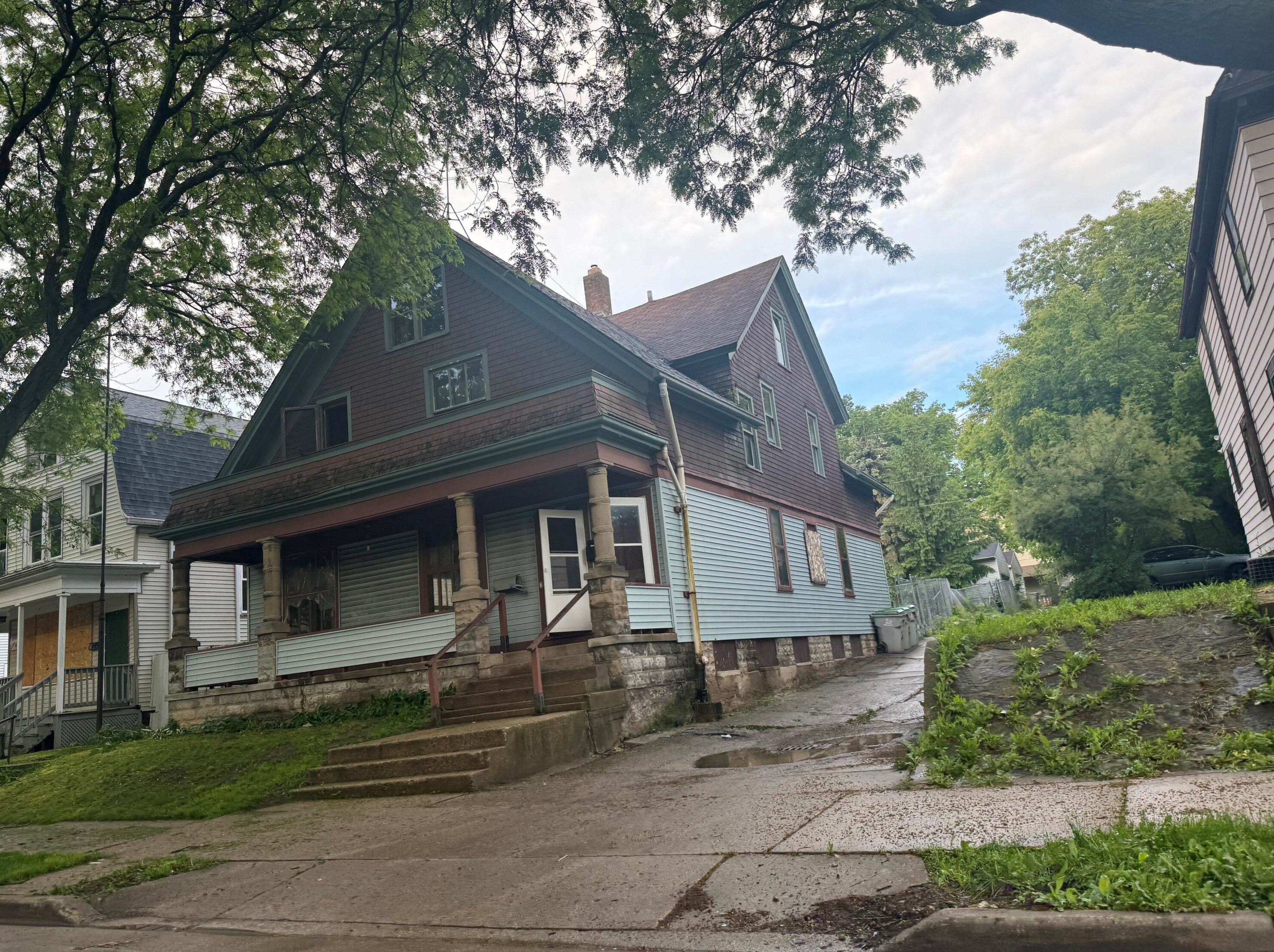 1441 N 39th St #1441, Milwaukee, WI 53208