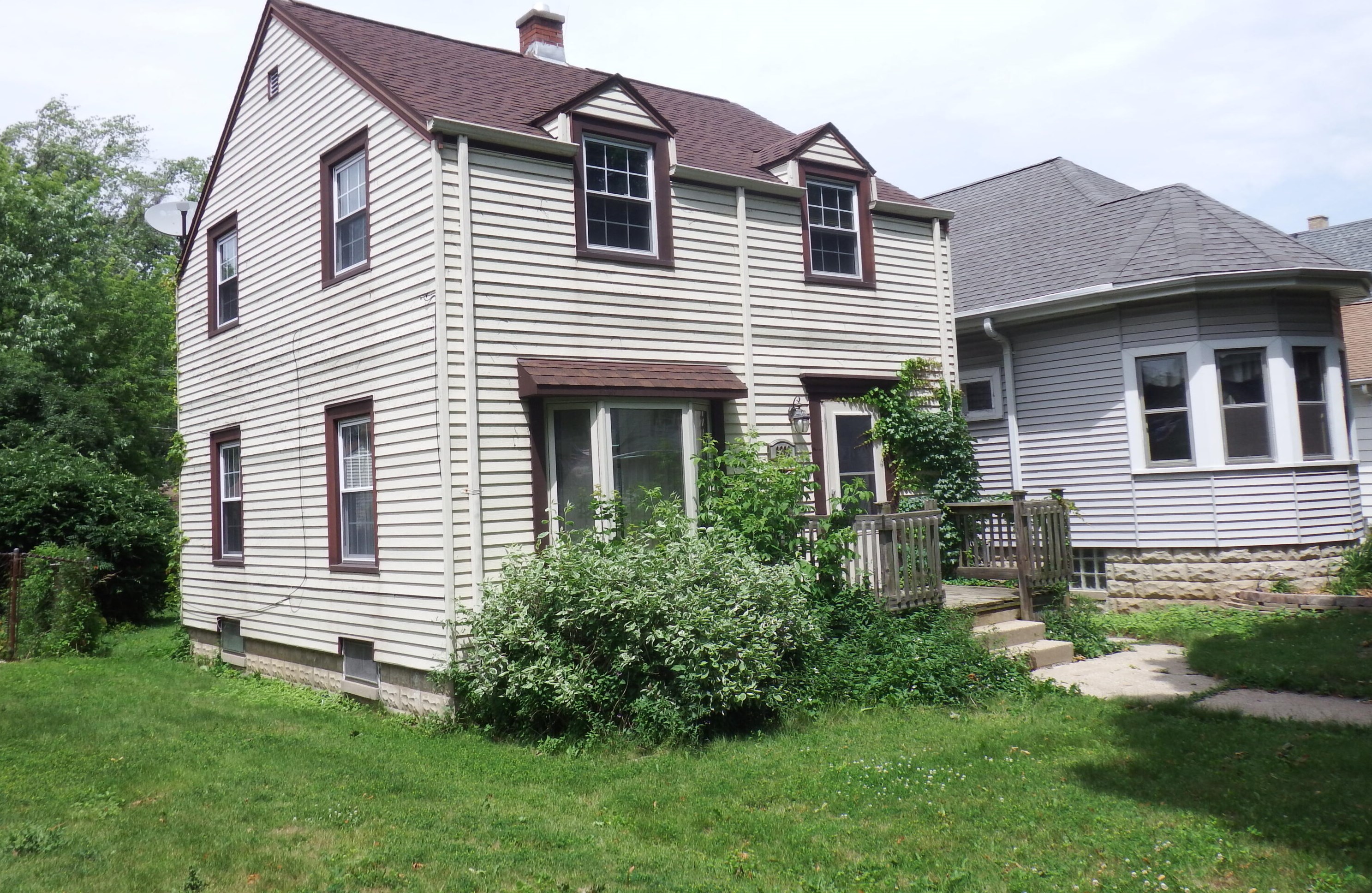 6200 W Locust St, Milwaukee, WI 53210