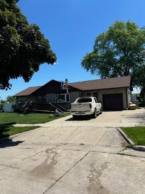 5236 N 103rd St, Milwaukee, WI 53225