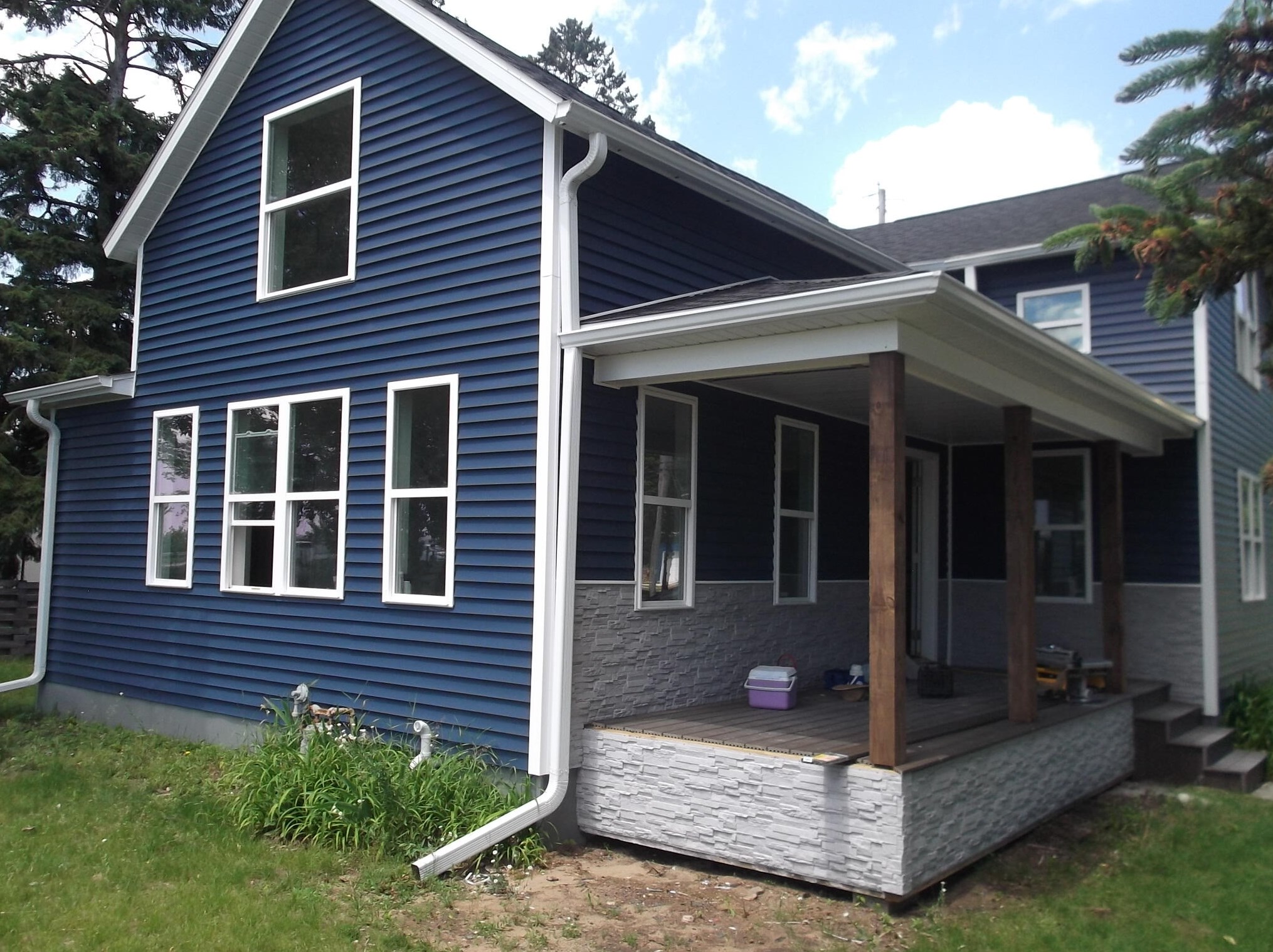 104 Thiede Rd, Two Rivers, WI 54241