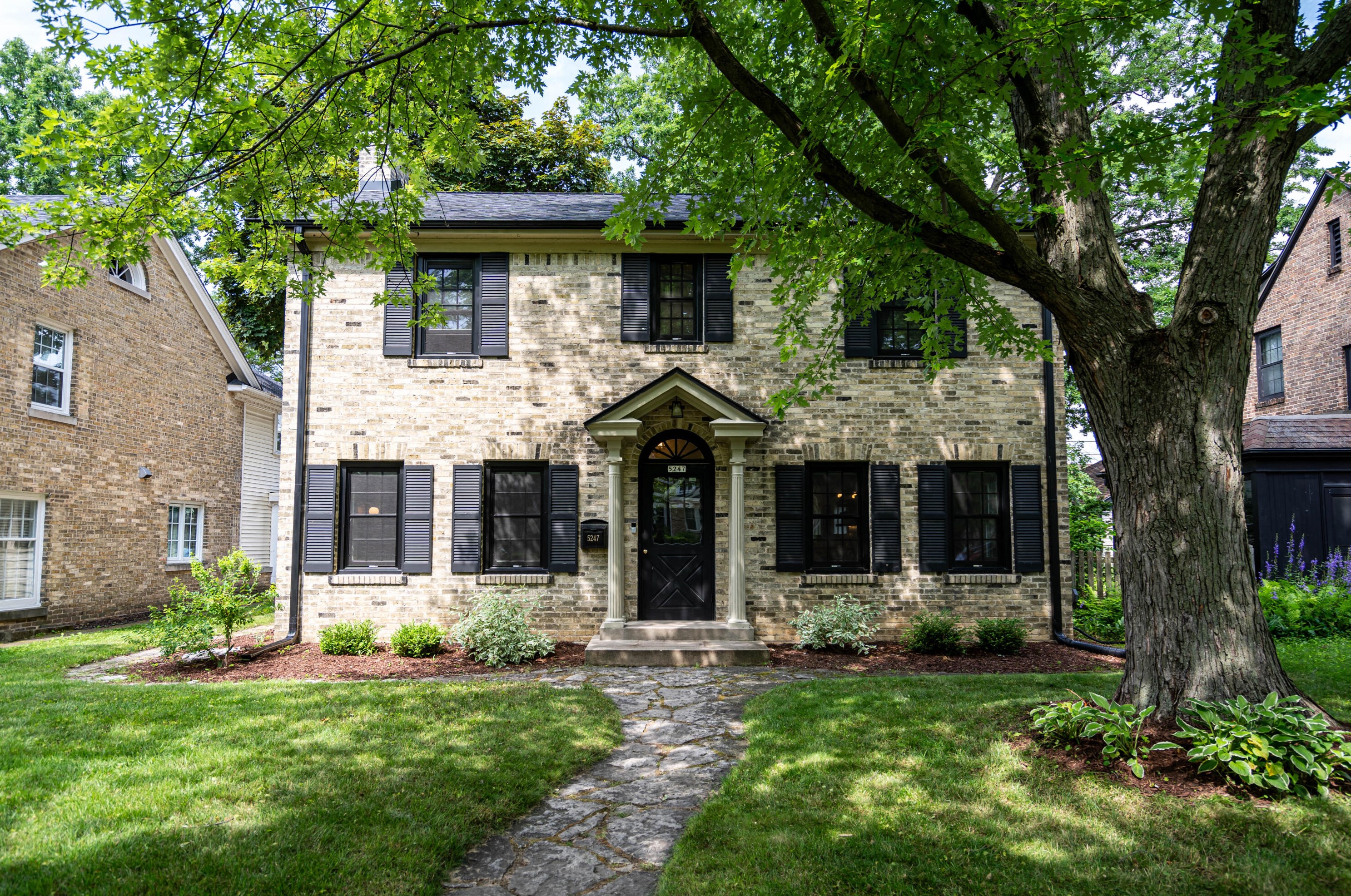 5247 N Hollywood Ave, Milwaukee, WI 53217