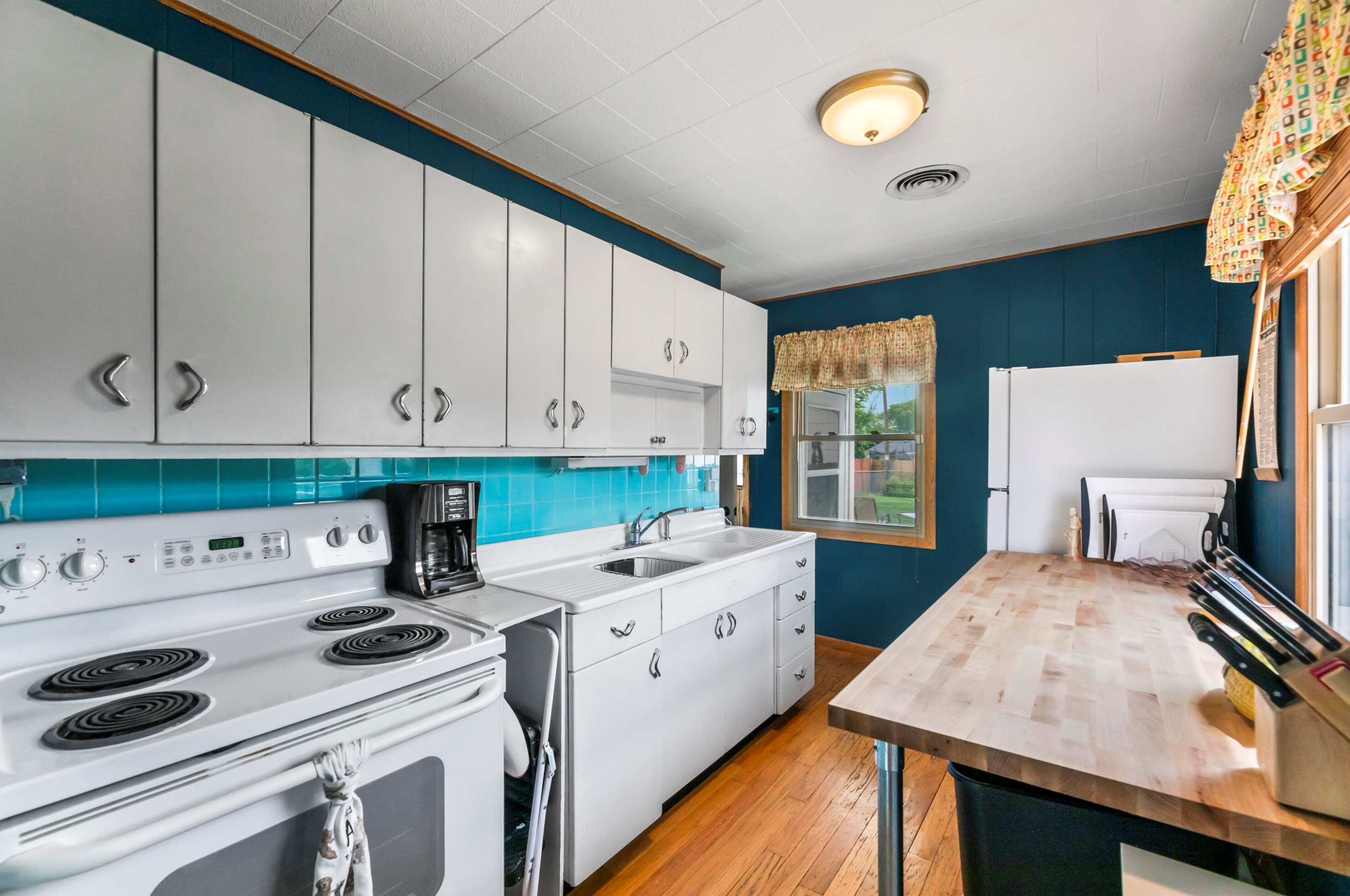 3410 S 63rd St, Milwaukee, WI 53219