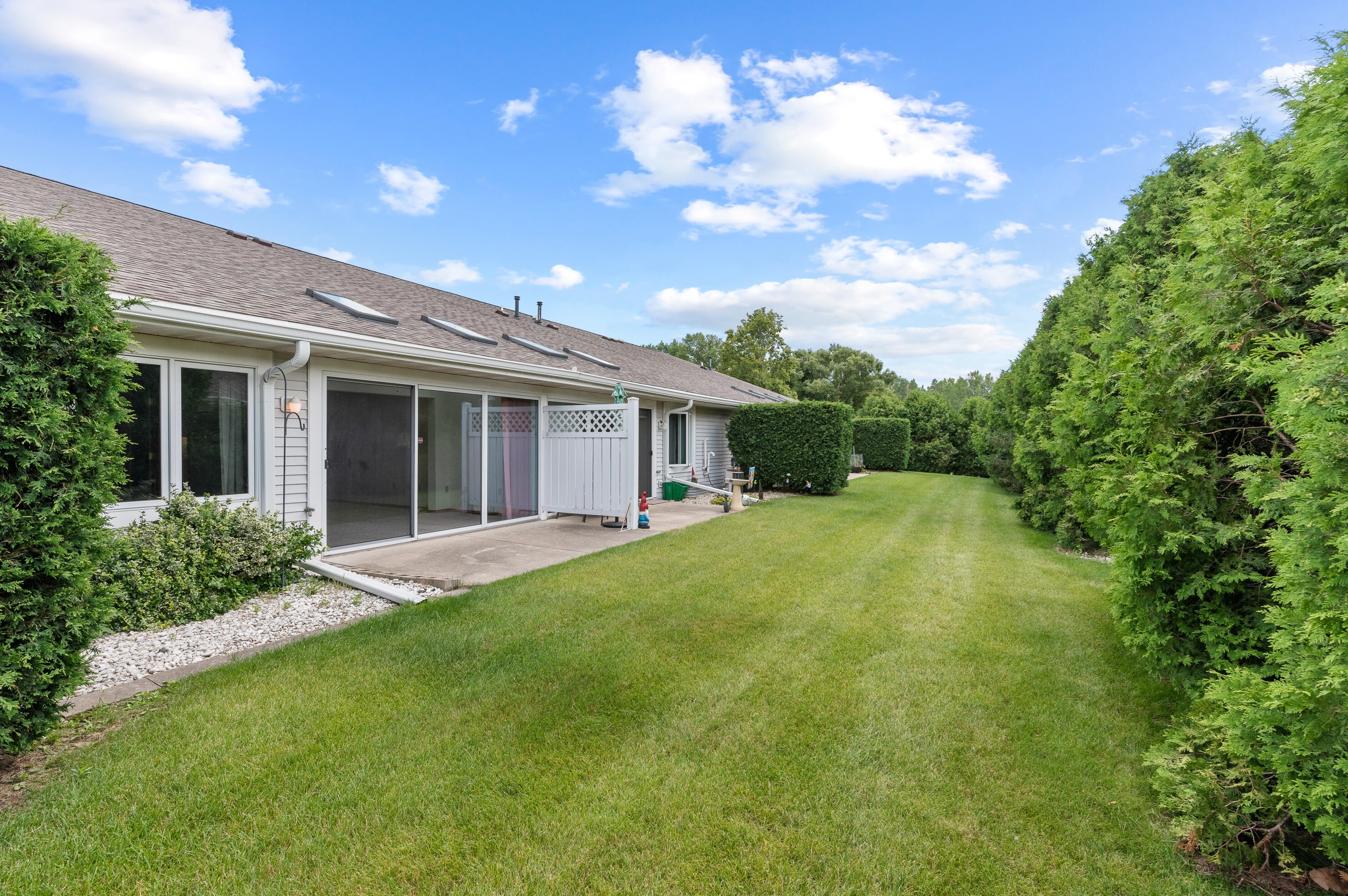 655 Hartford Square, Hartford, WI 53027