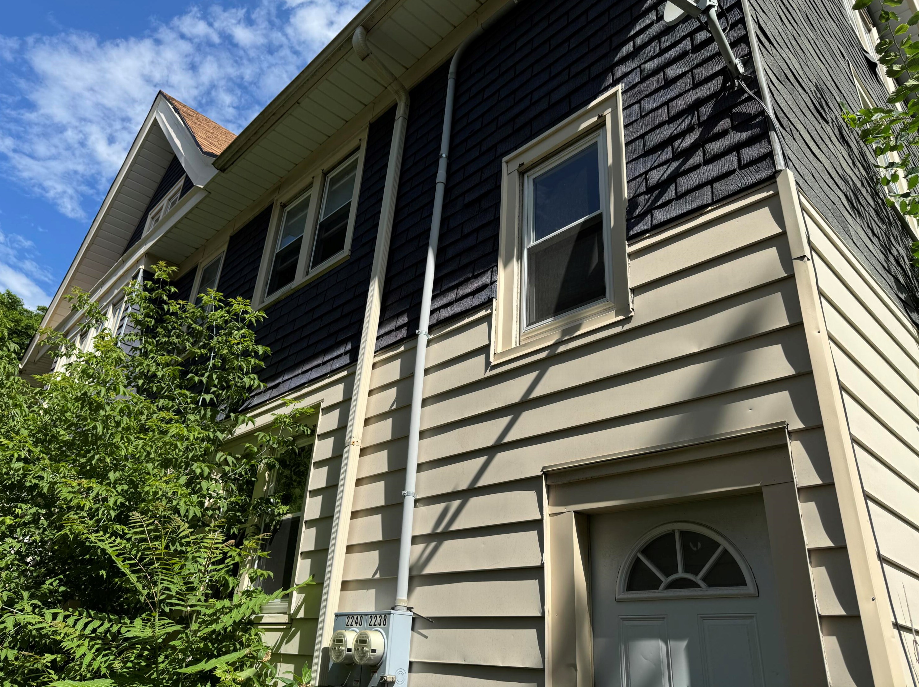 2238 49th St, Milwaukee WI  53208-1105 exterior