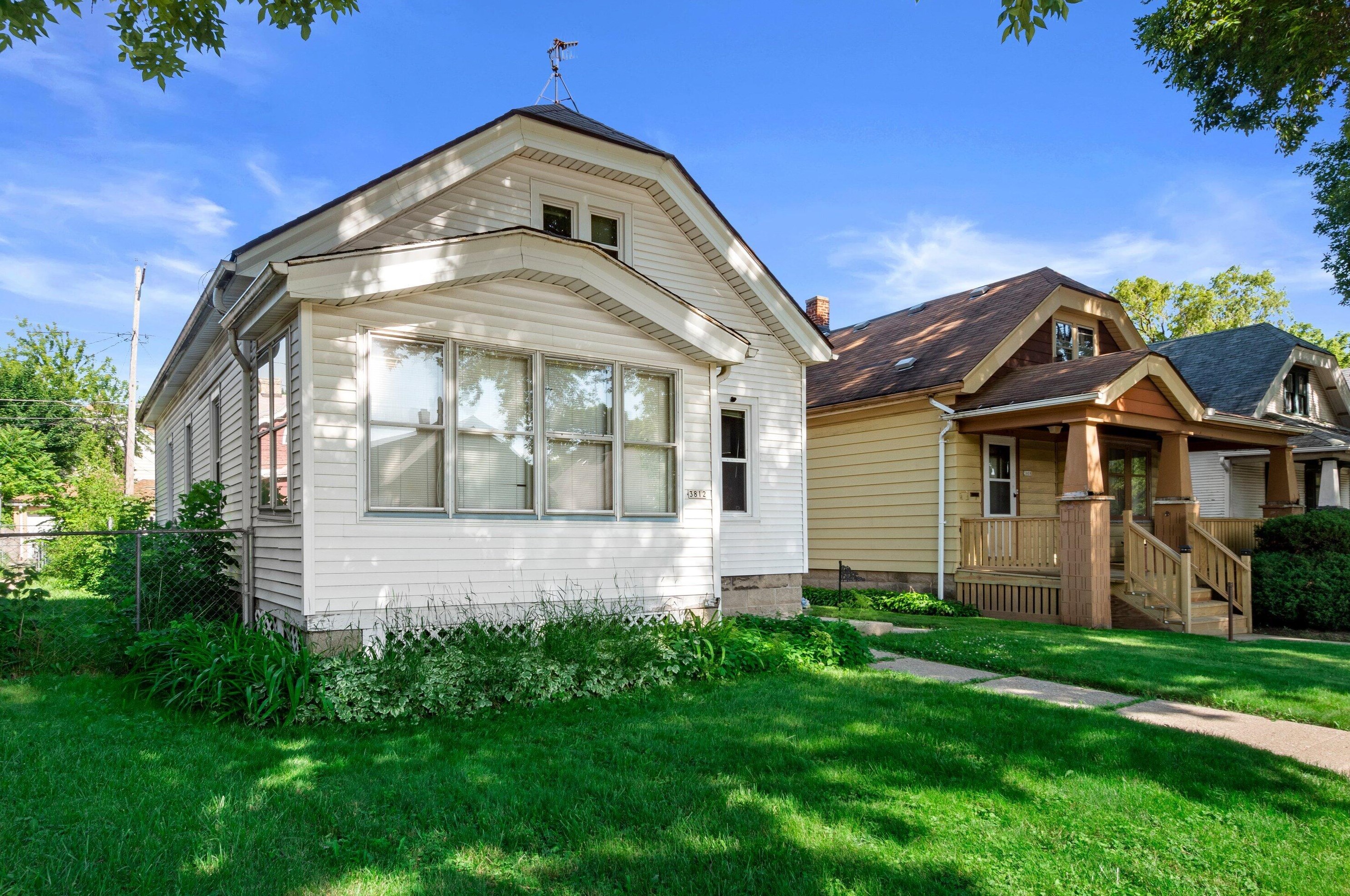 3812 N 16th St, Milwaukee, WI 53206