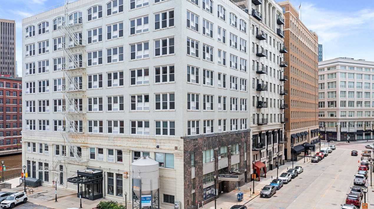 730 N Plankinton Ave #4a, Milwaukee, WI 53203