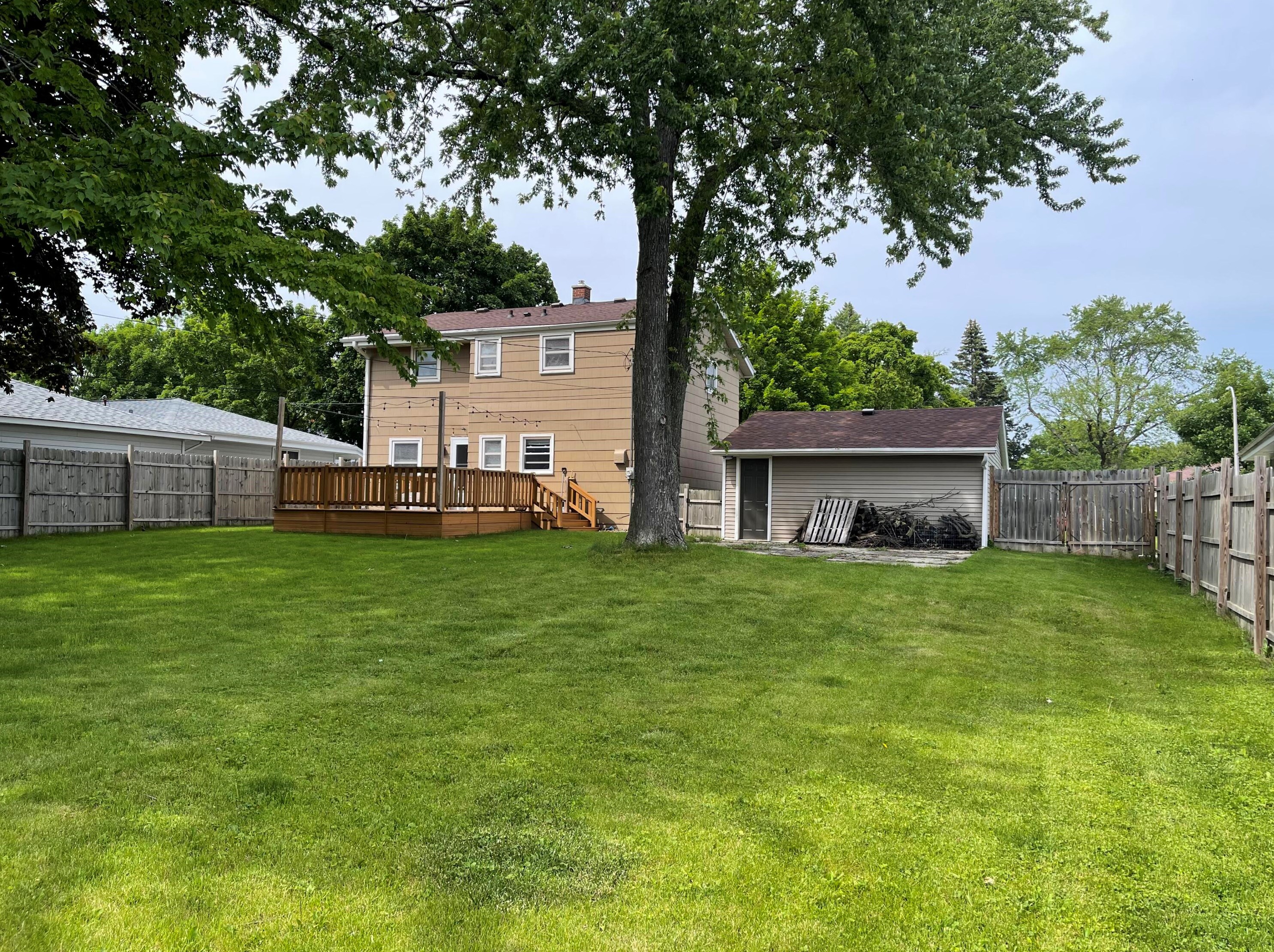 8651 W Dallas St, Milwaukee, WI 53224