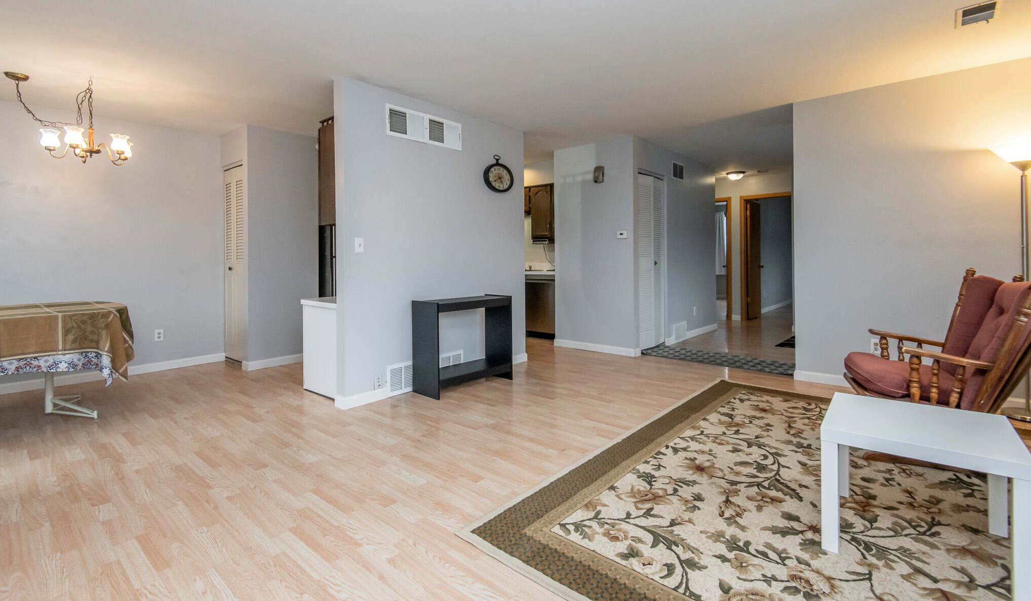 6332 S 20th St, Milwaukee, WI 53221