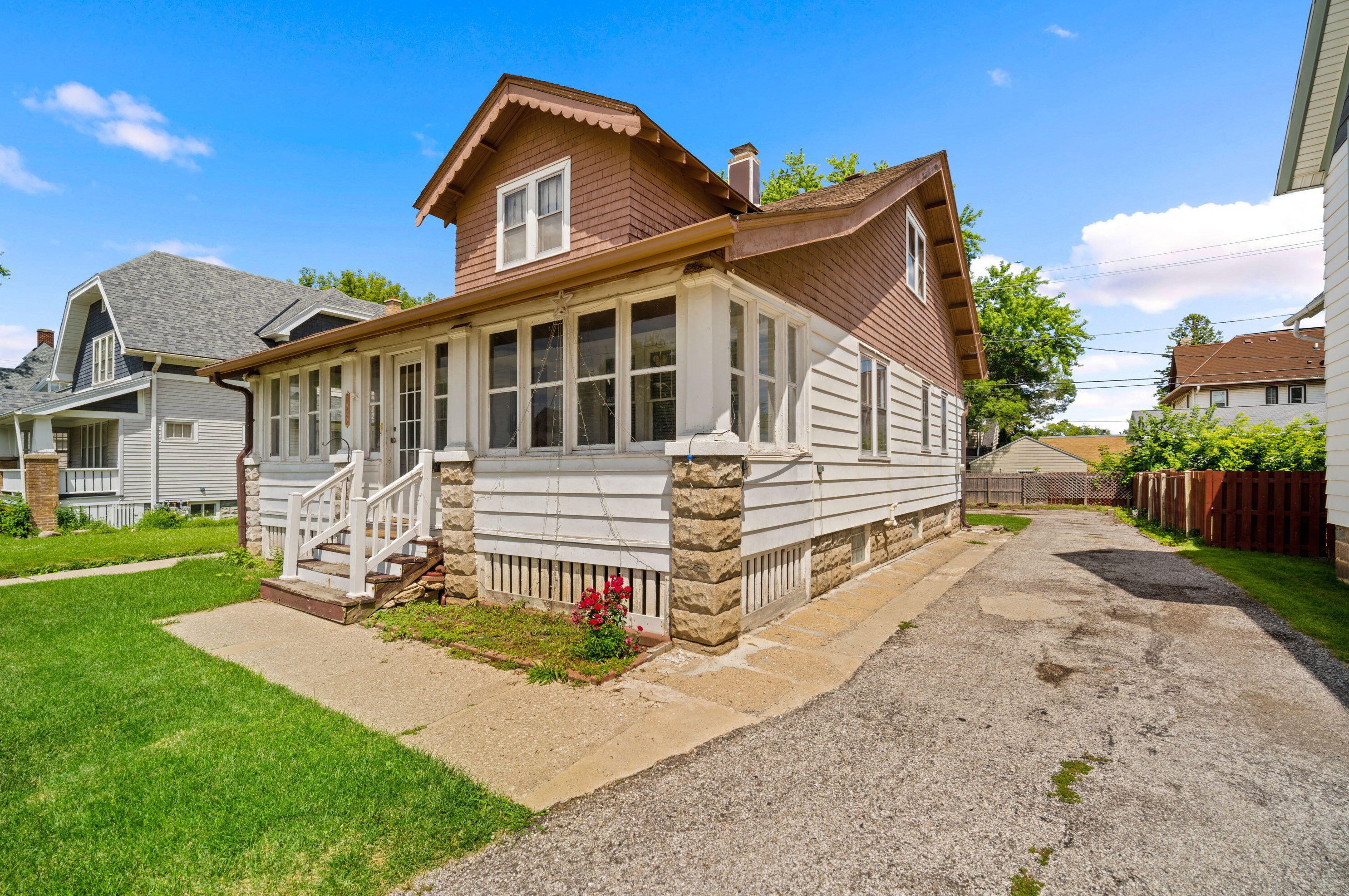 1940 S 83rd St, Milwaukee, WI 53219