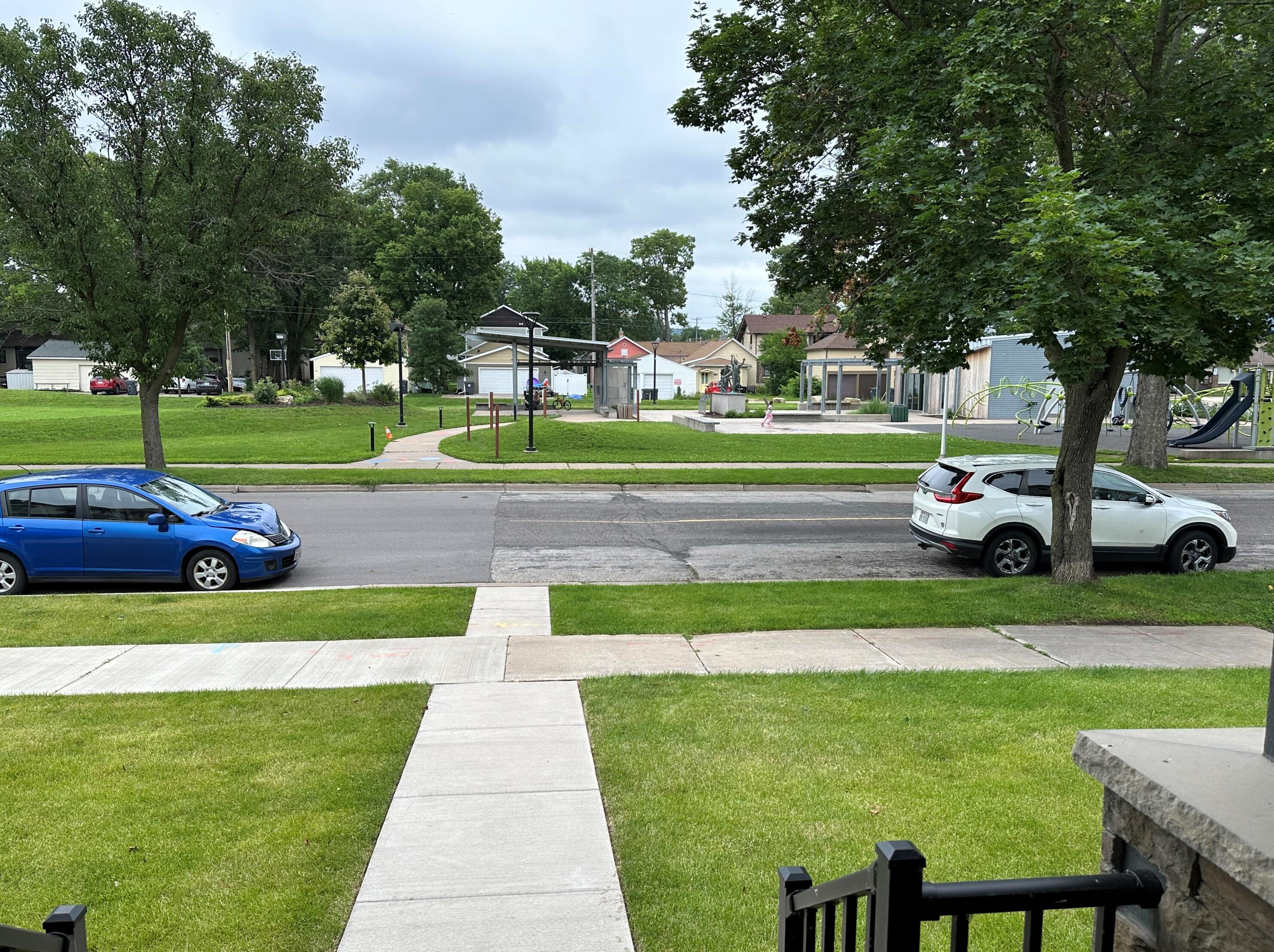 1316 5th Ave, La Crosse, WI 54601-5304