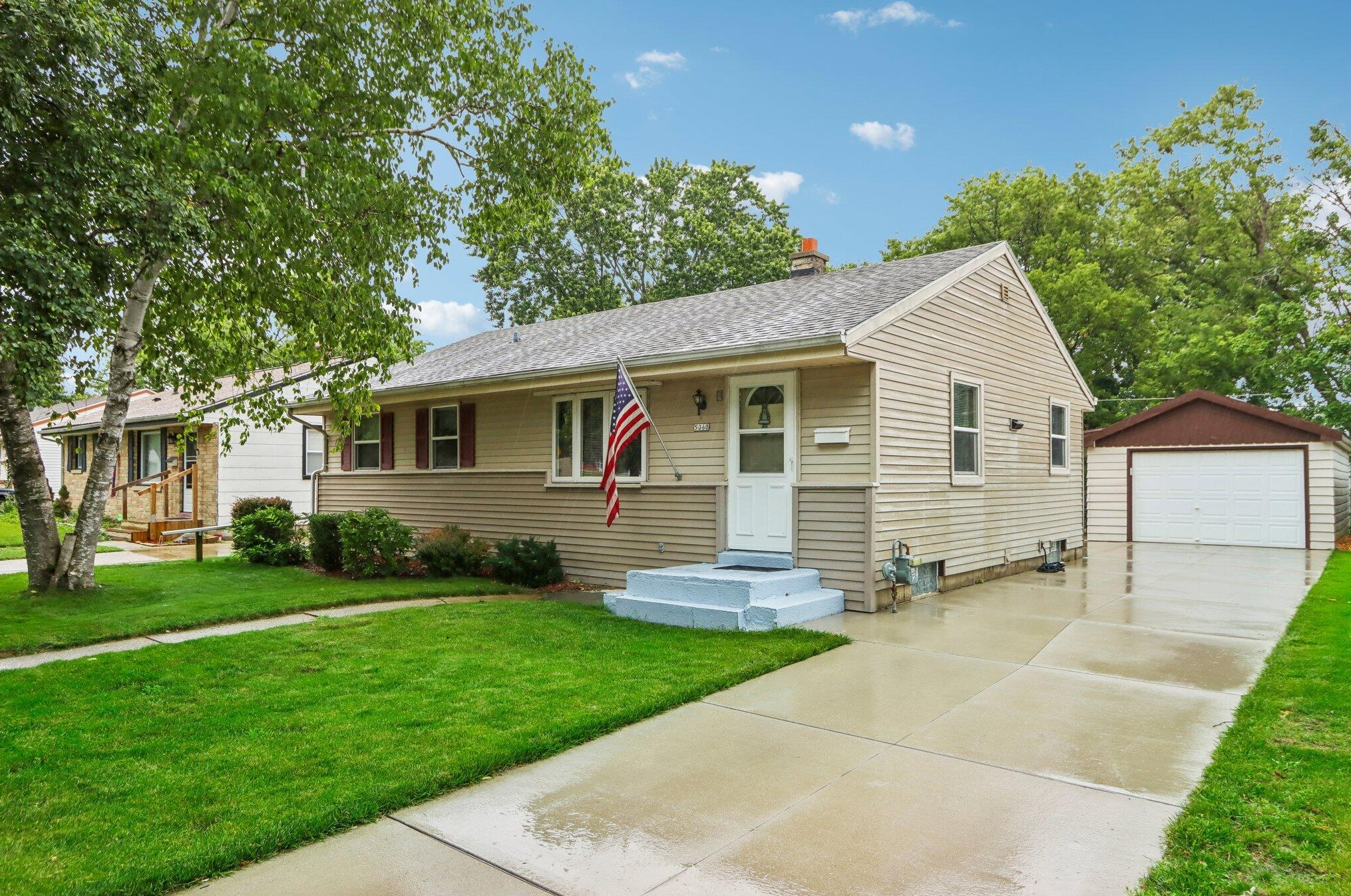 5060 N 83rd St, Milwaukee, WI 53218