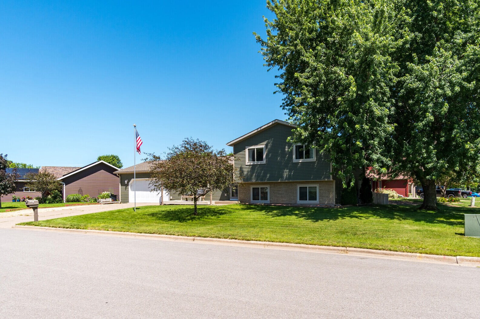 2717 Meadow Lark Ln, Holmen, WI 54636
