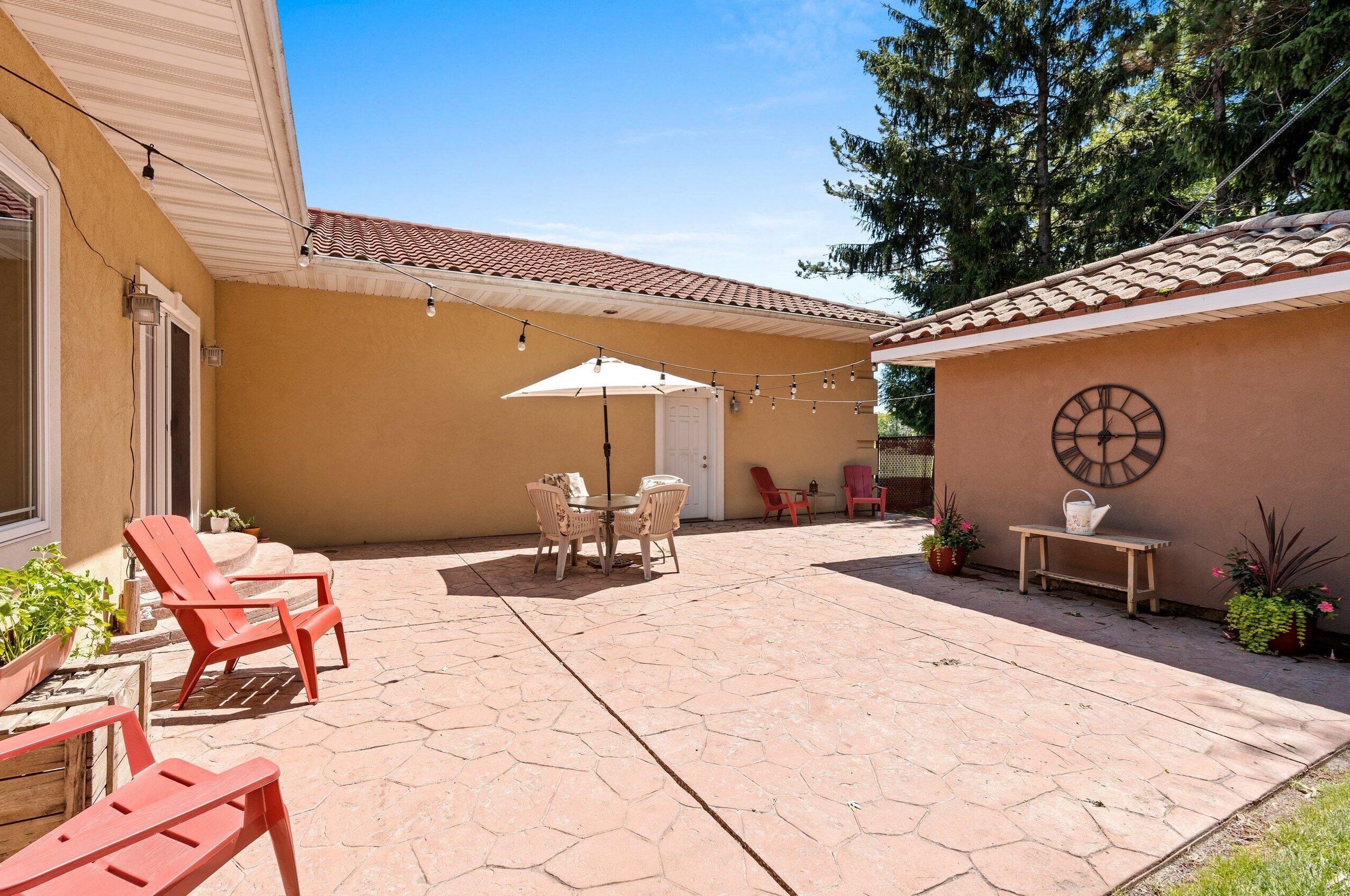 4159 Silver Creek Rd, Manitowoc WI  54220-9233 exterior