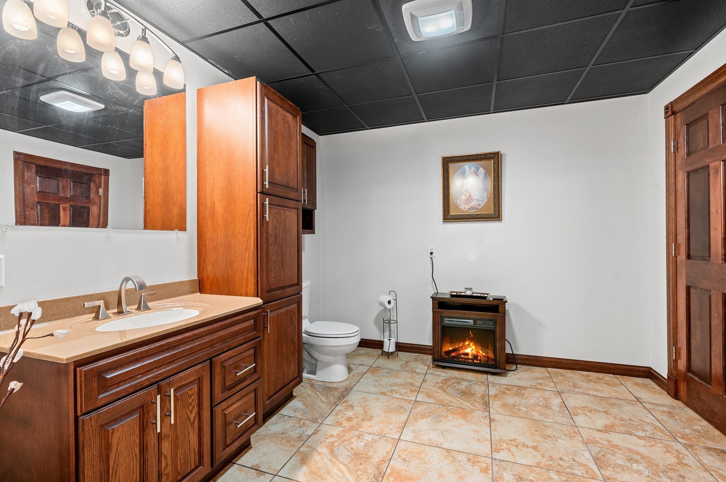 4159 Silver Creek Rd, Manitowoc WI  54220-9233 exterior