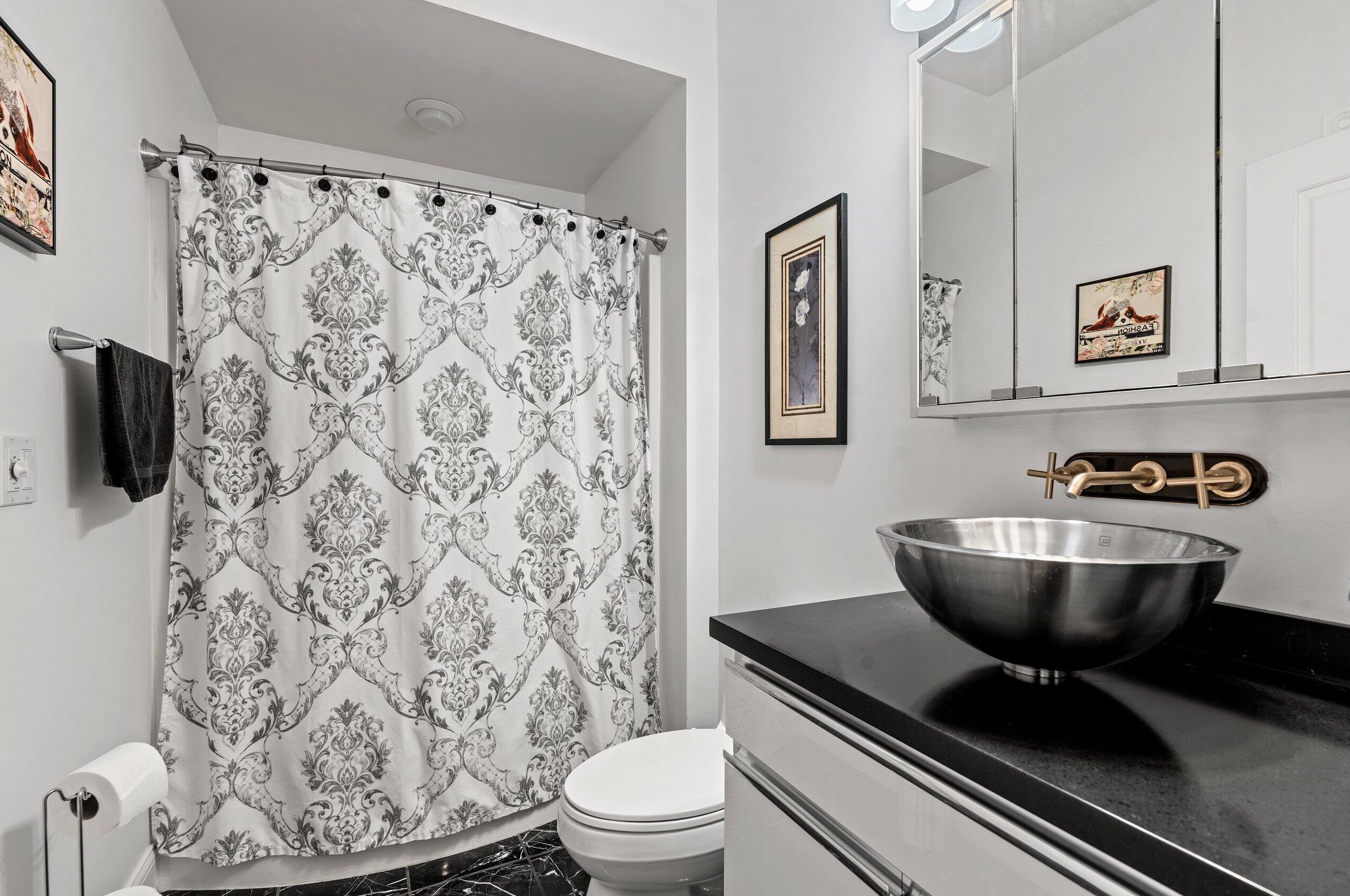 4159 Silver Creek Rd, Manitowoc WI  54220-9233 exterior