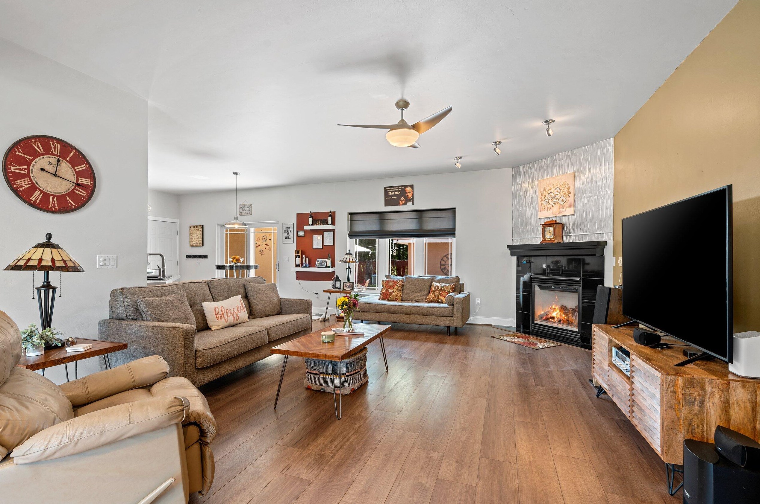 4159 Silver Creek Rd, Manitowoc WI  54220-9233 exterior