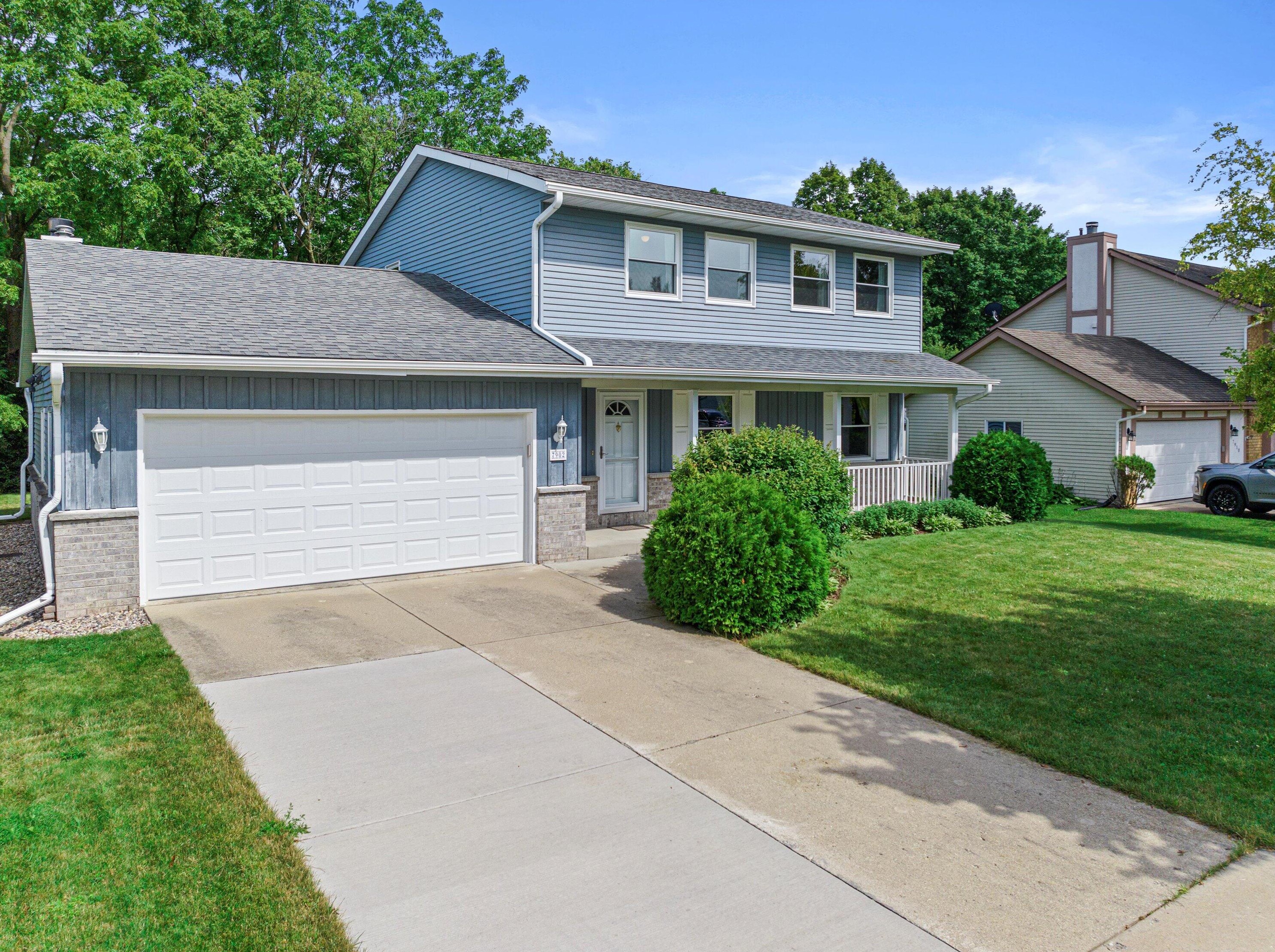 7902 S 66th St, Hales Corners, WI 53132
