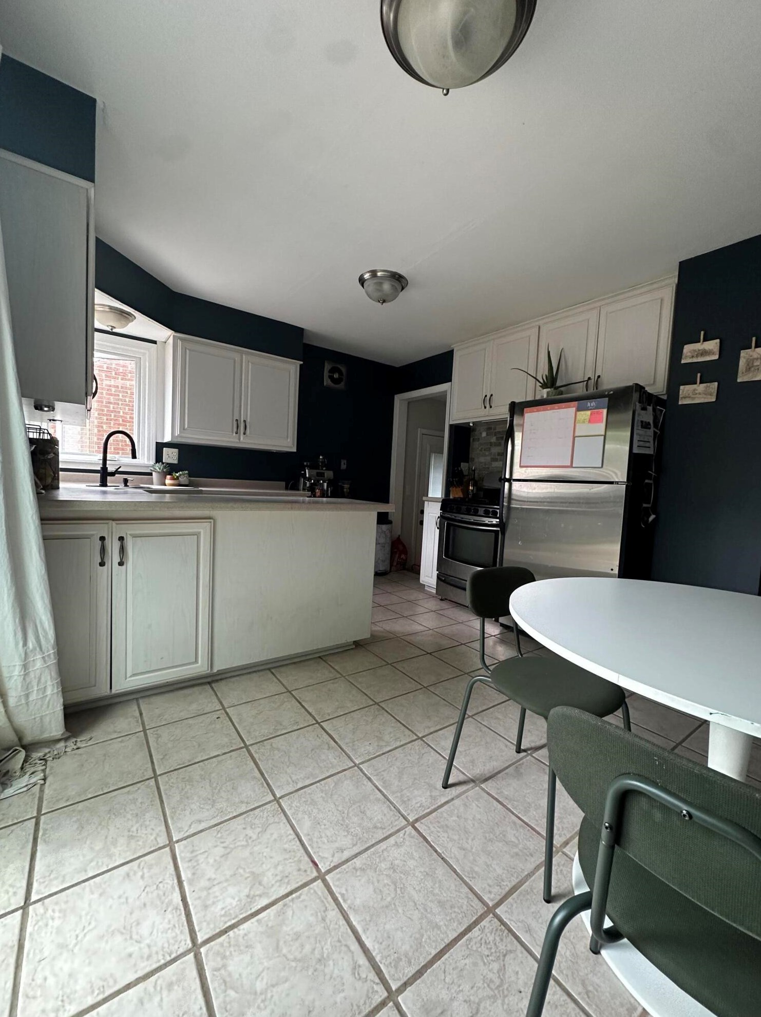 5738 N Lydell Ave, Milwaukee, WI 53217