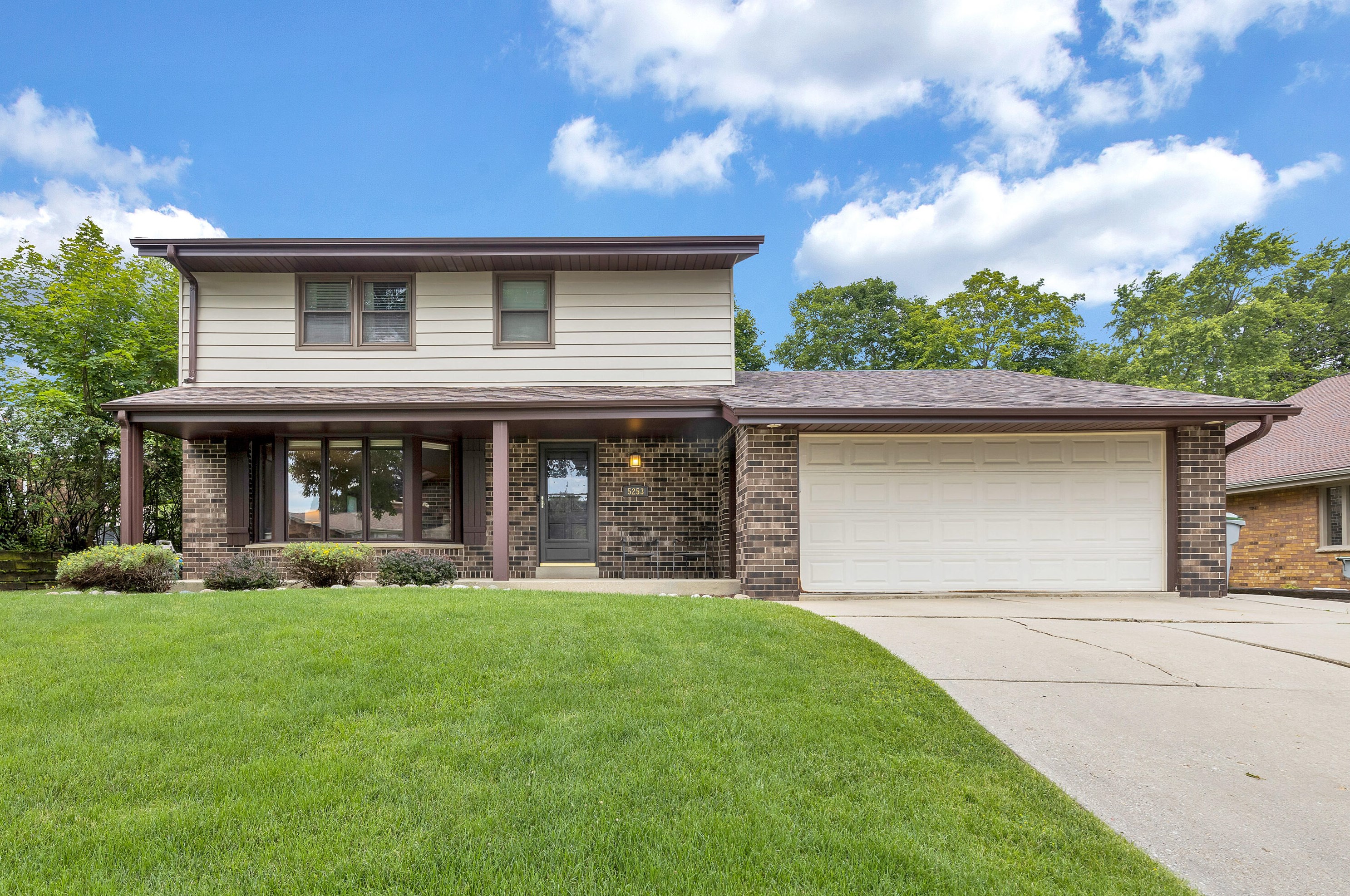 5253 S 22nd Pl, Milwaukee, WI 53221