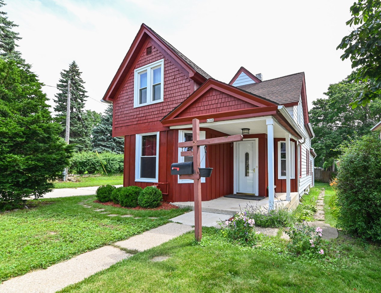 4388 S Howell Ave, Milwaukee, WI 53207