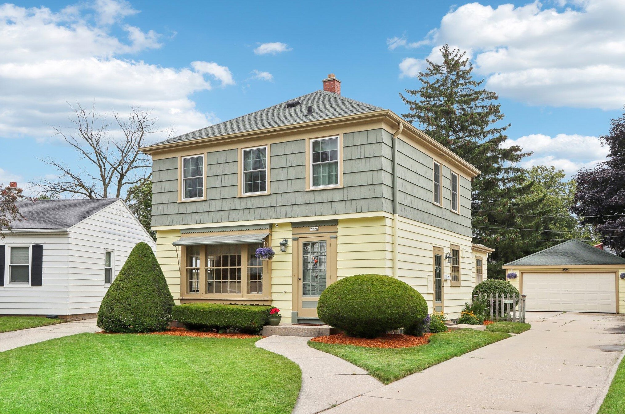 2728 63rd St, Milwaukee WI  53210-2148 exterior