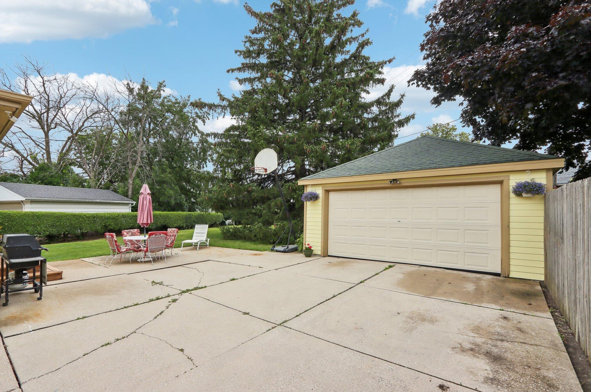 2728 63rd St, Milwaukee WI  53210-2148 exterior