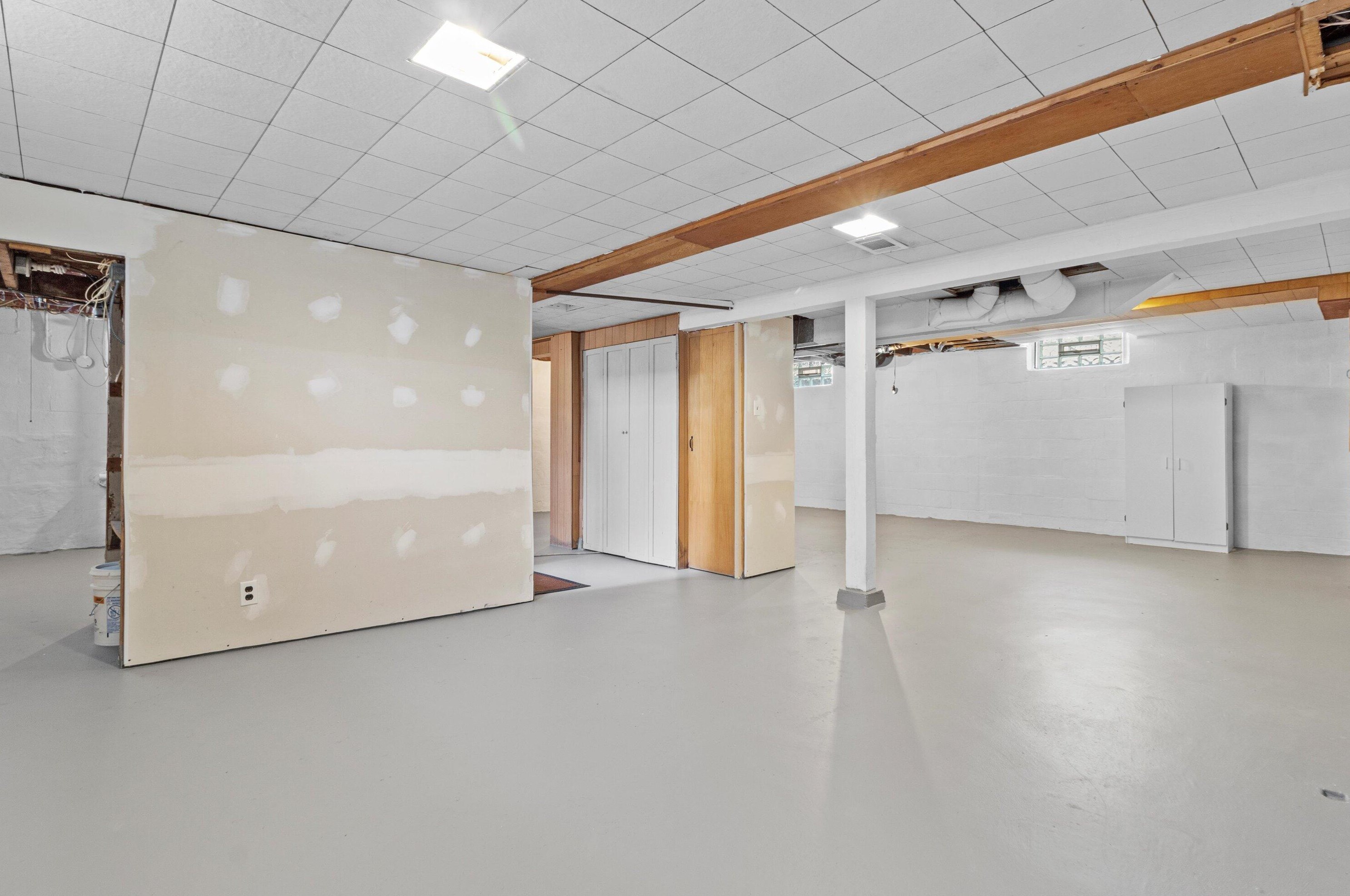 1205 93, Milwaukee WI 53214-2712 exterior