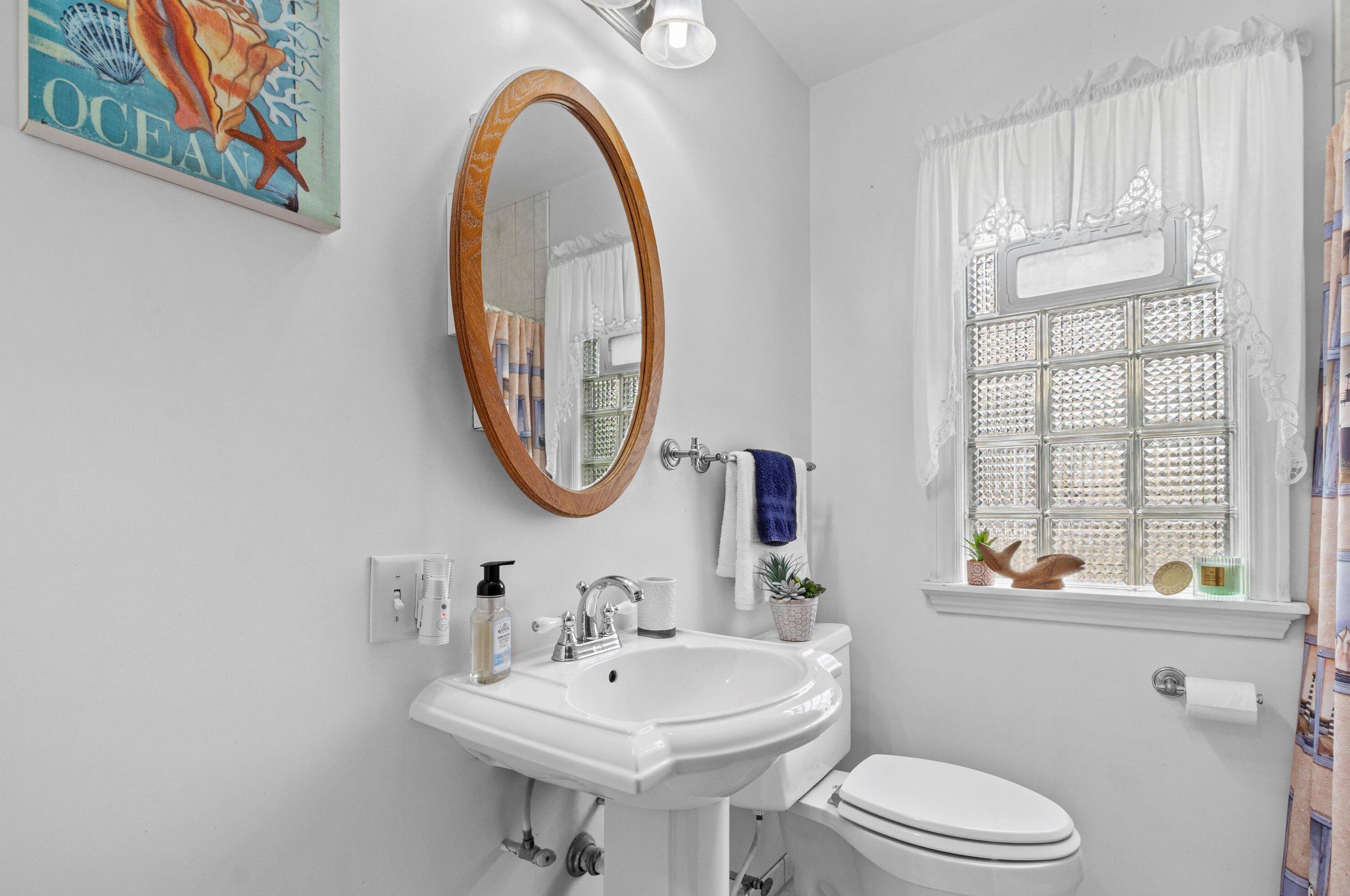 1205 93, Milwaukee WI 53214-2712 exterior