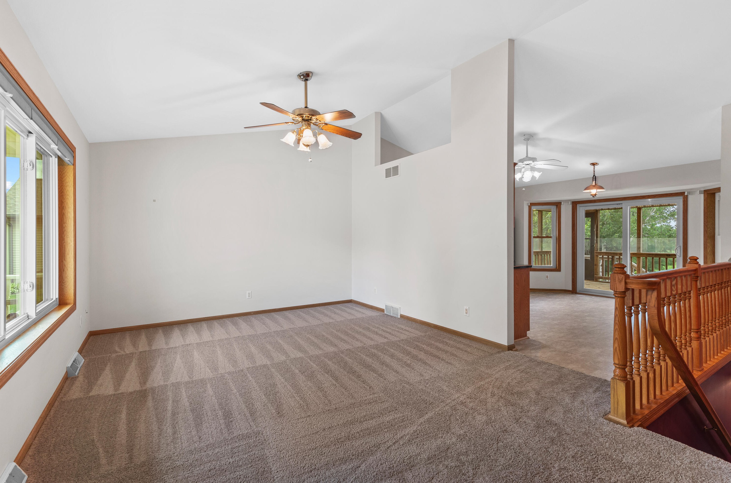 872 Edgemore Dr, Sun Prairie, WI 53590-3720