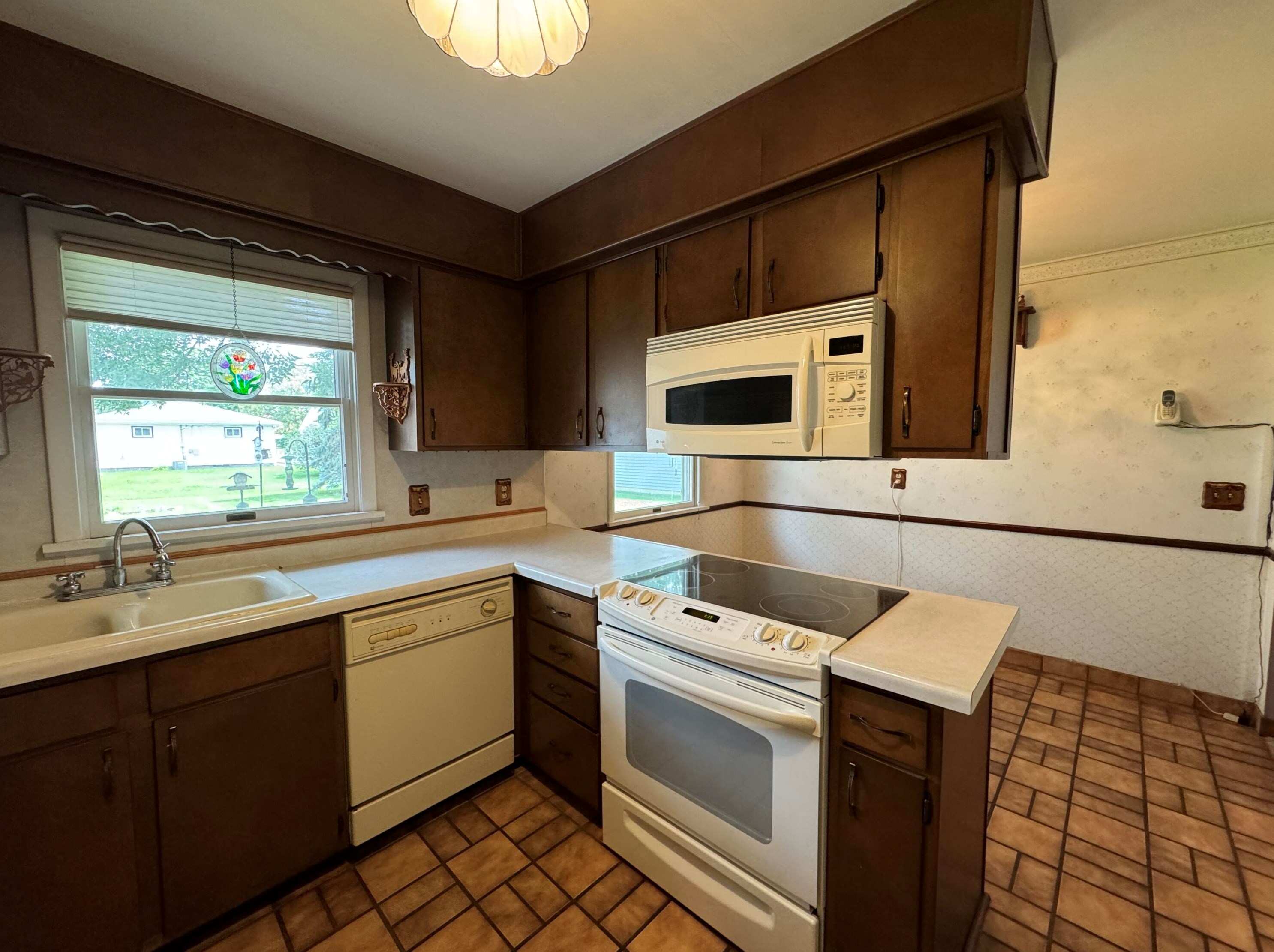 2159 23rd St, La Crosse, WI 54601