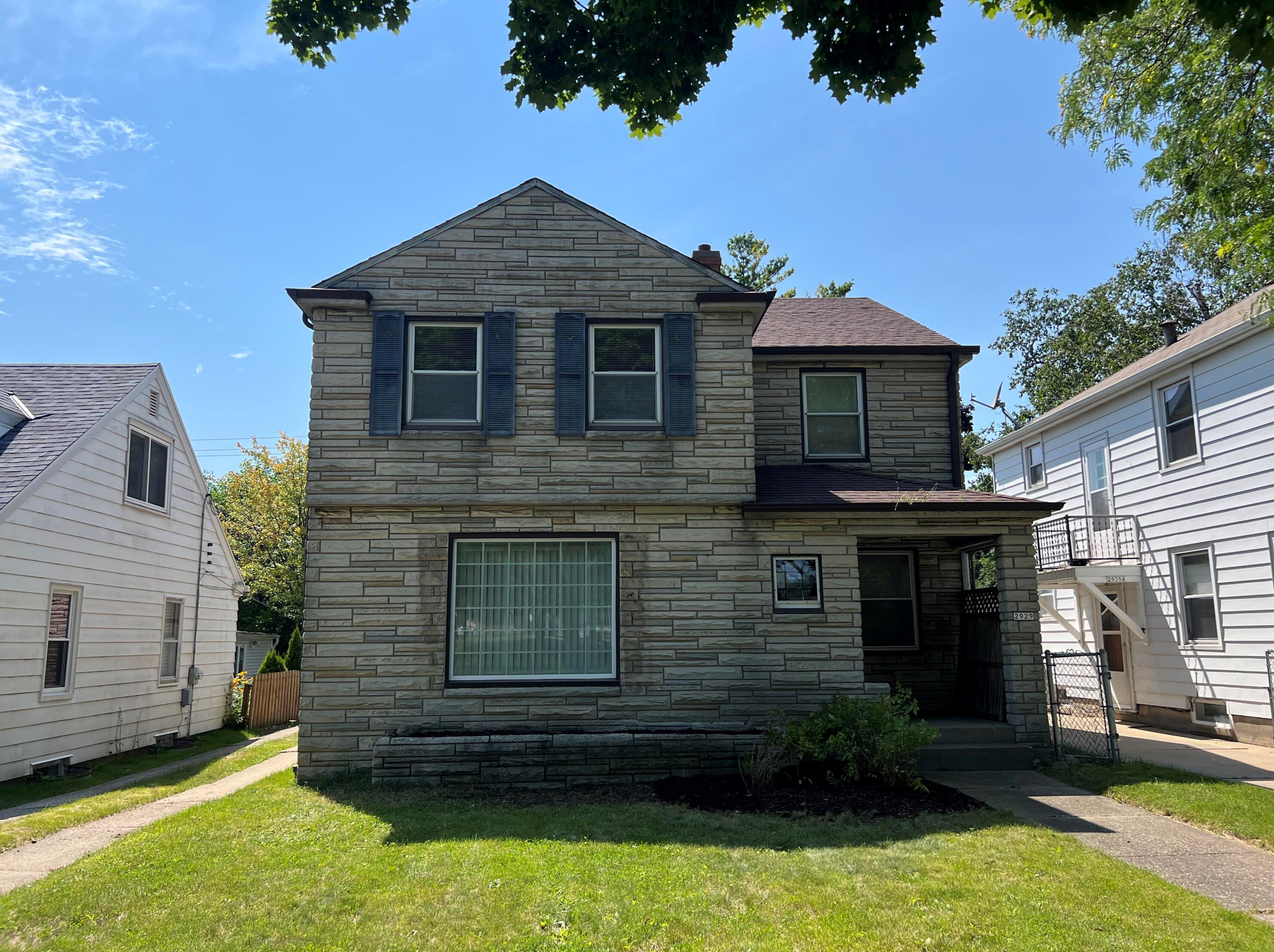2929 N 72nd St, Milwaukee, WI 53210